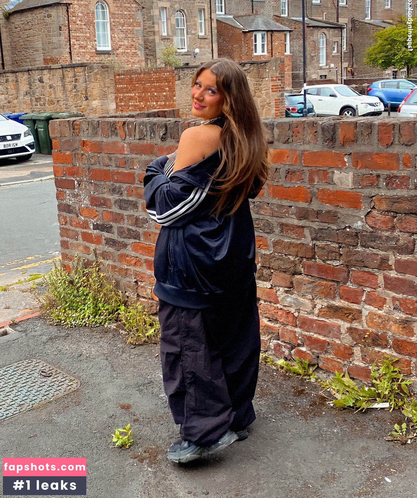 Beth G gallery photo #12