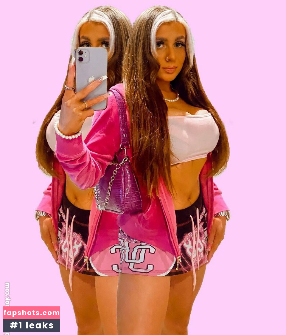 Beth G gallery photo #6