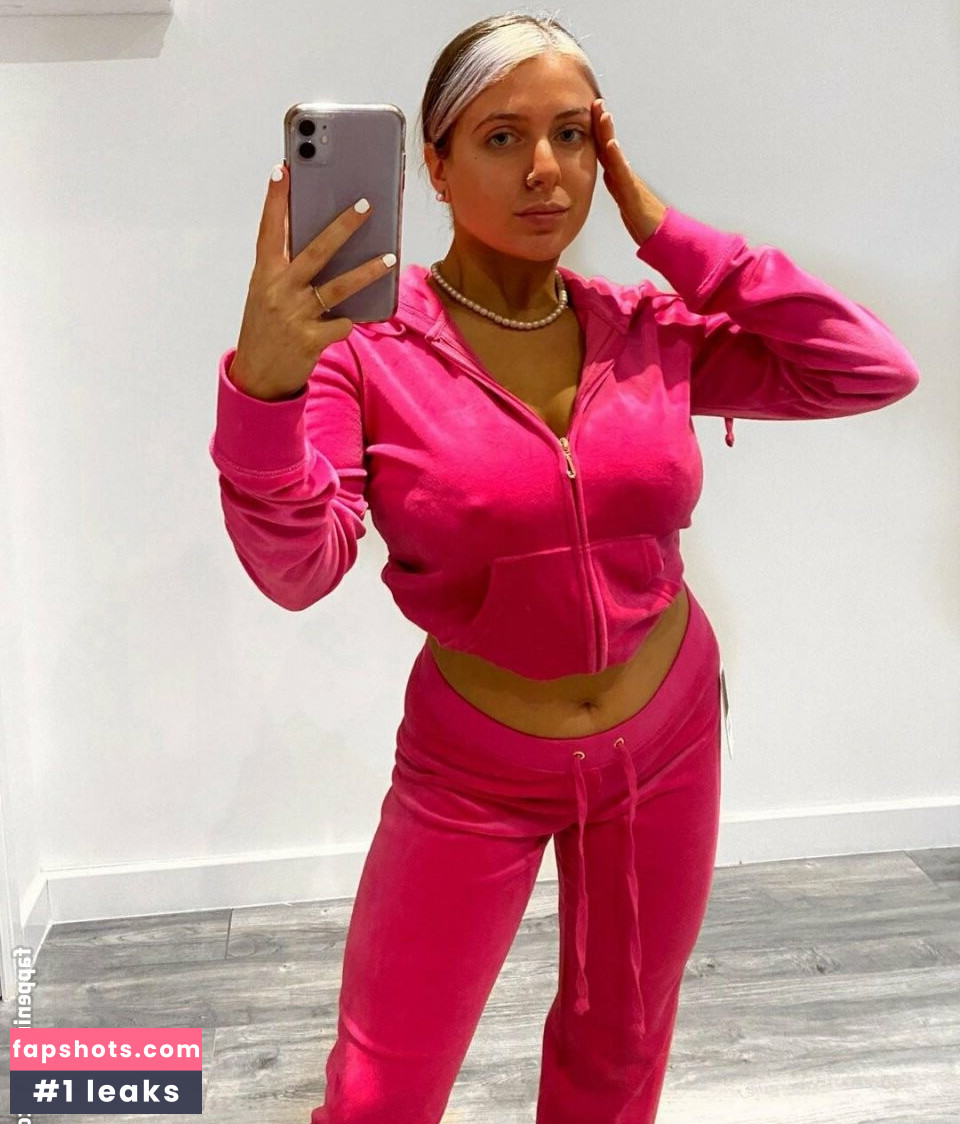 Beth G gallery photo #9