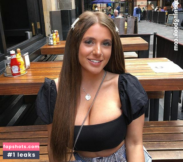 Beth G gallery photo #10