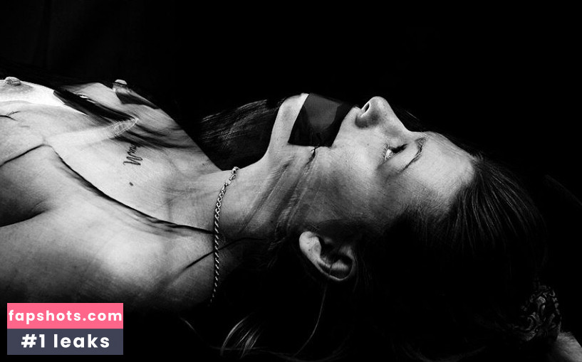 Beth Randell gallery photo #29