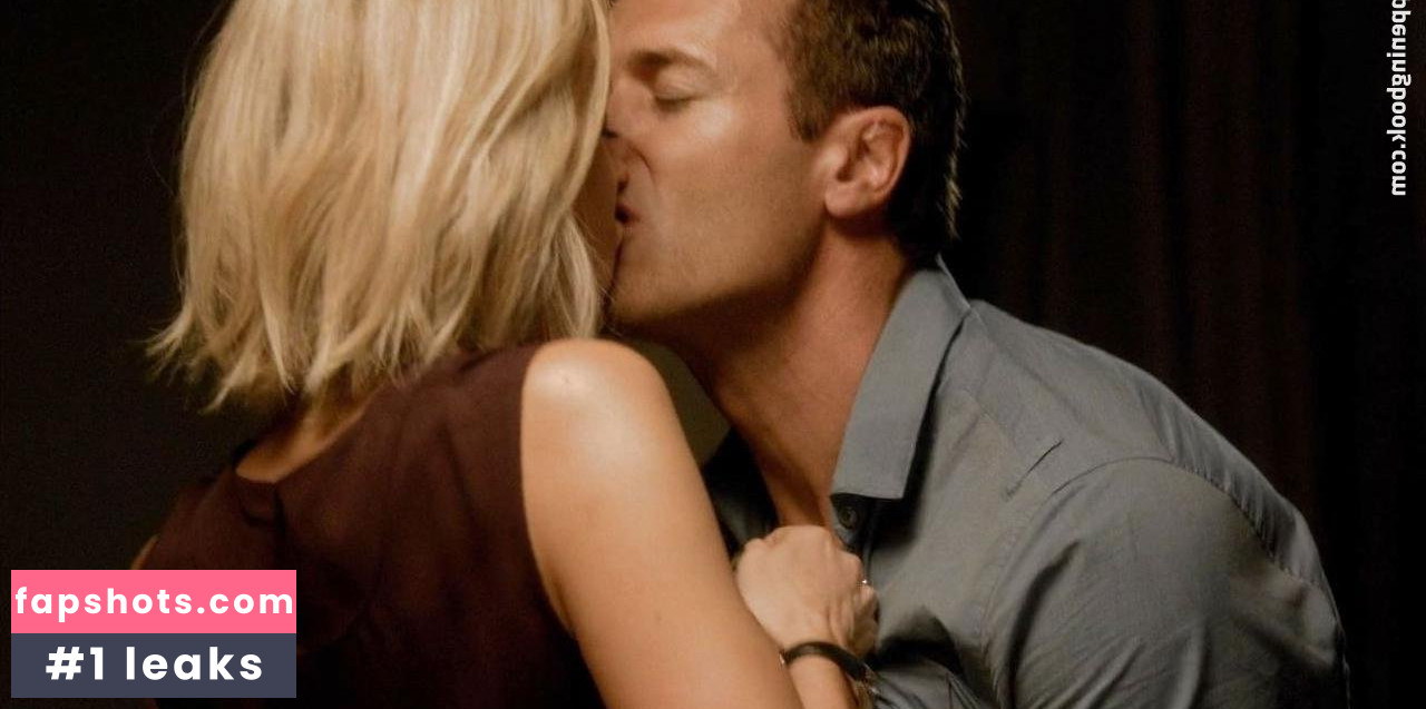 Beth Riesgraf gallery photo #15