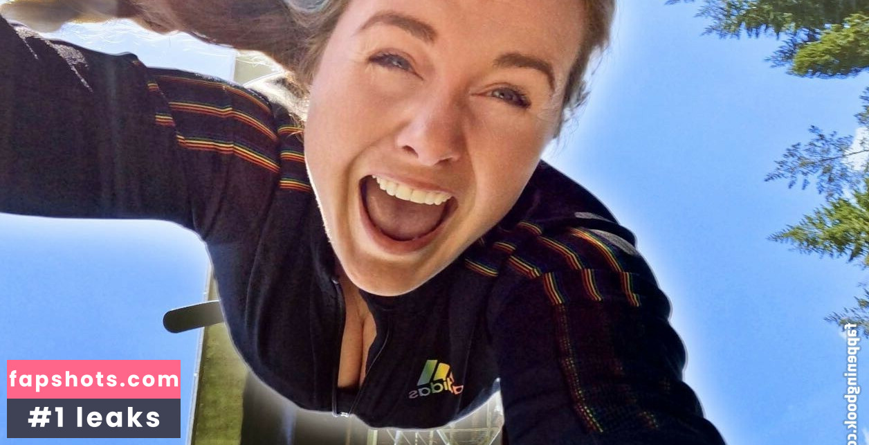 Beth Roars gallery photo #15