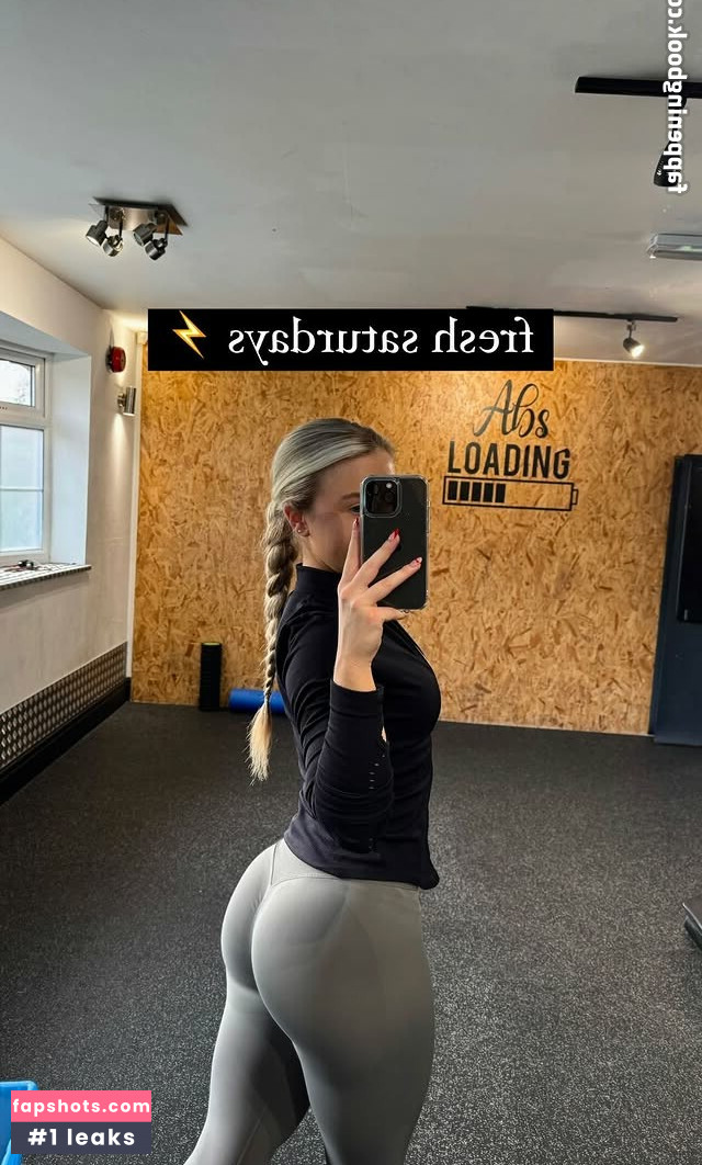 Beth Tucker gallery photo #11