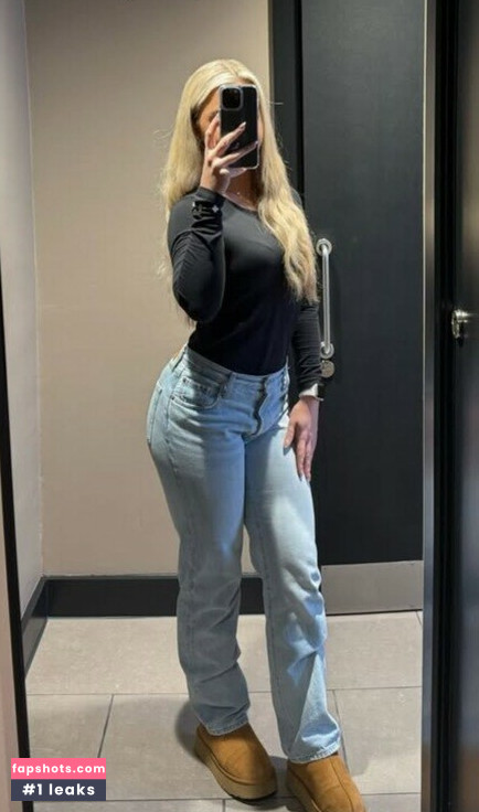 Beth Tucker gallery photo #41