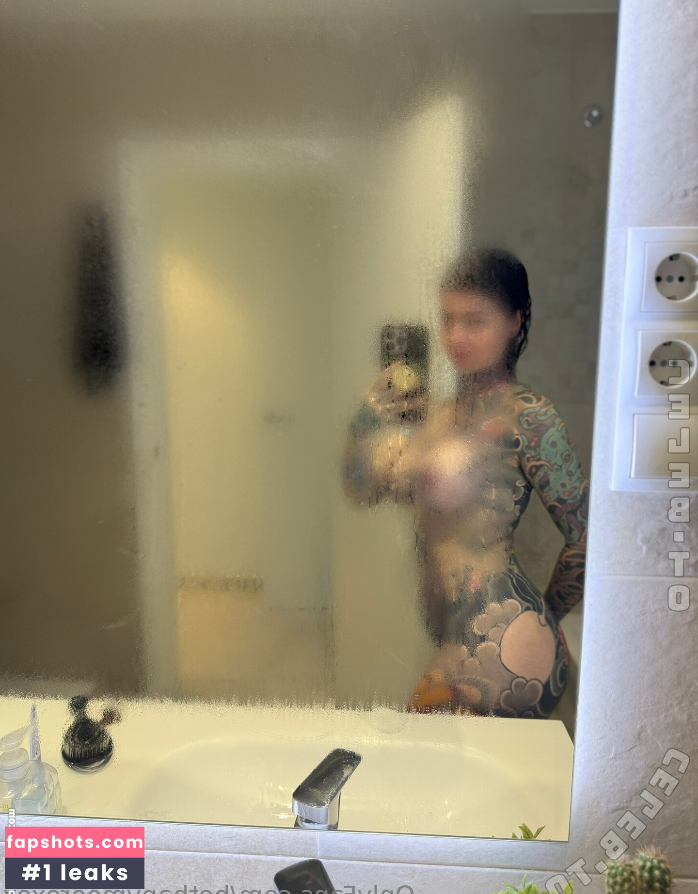 Bethany Moore gallery photo #21