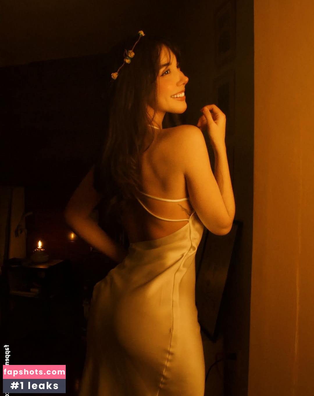 Bethcast nude babe gallery