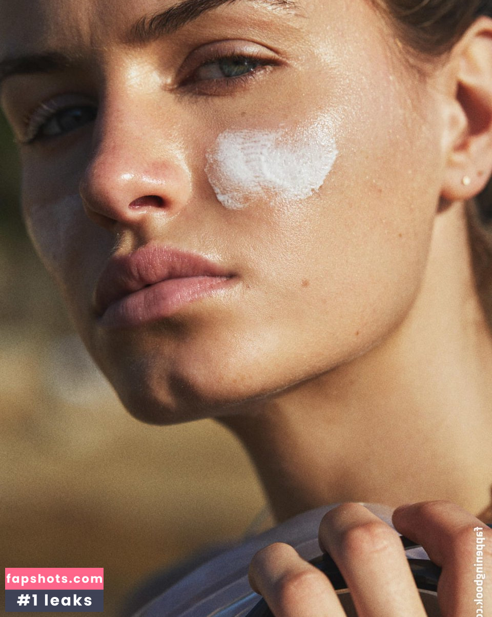 Betsy Volk gallery photo #24