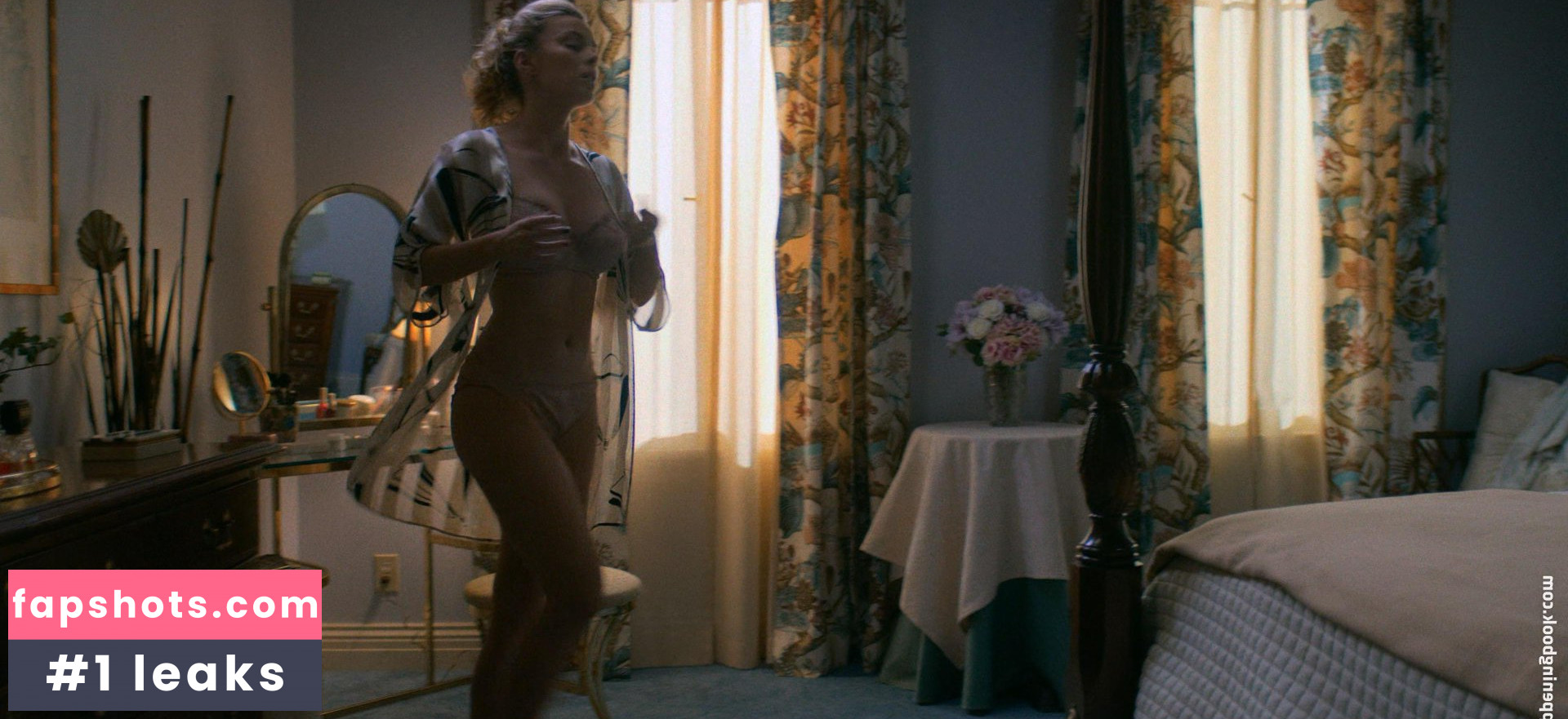 Betty Gilpin Nude Leaks OnlyFans Photos #108 - LeakJerk