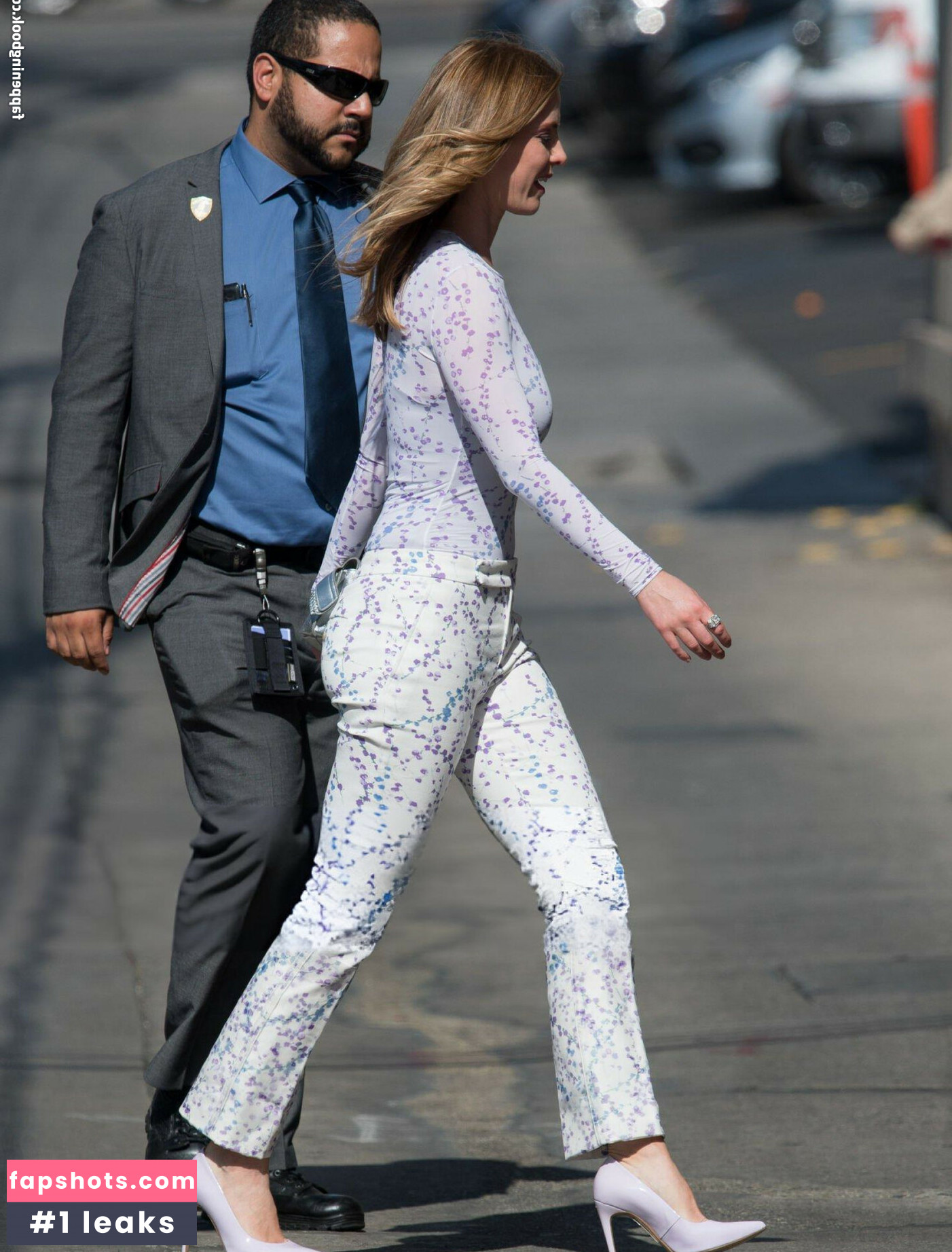 Betty Gilpin Nude Leaks OnlyFans Photos #12 - LeakJerk