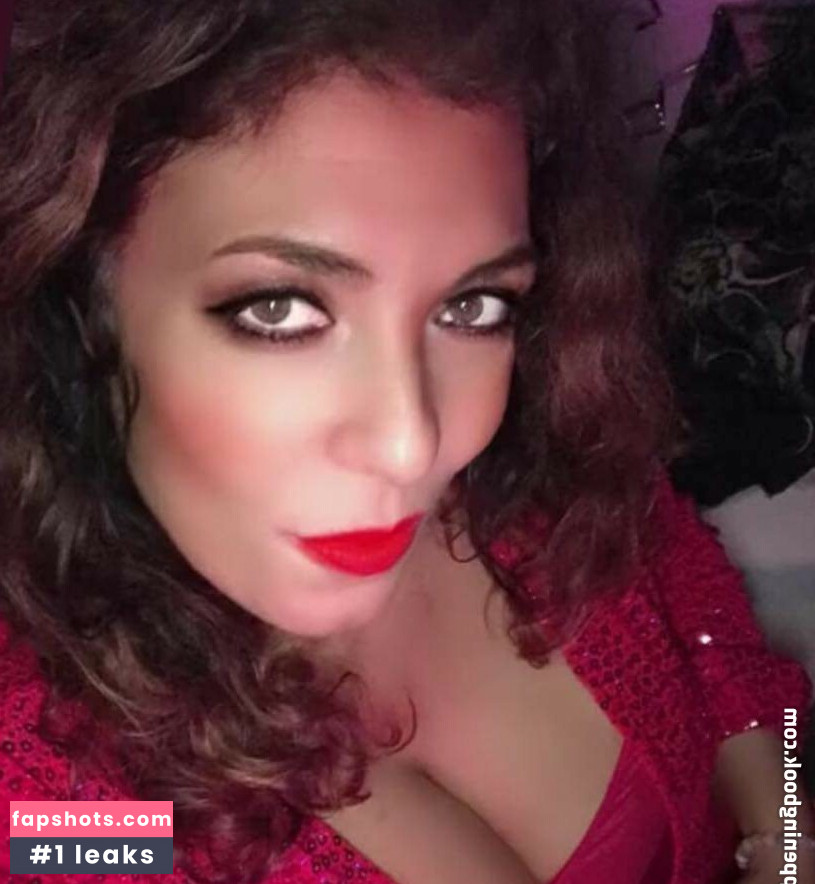 Betty LaRouge gallery photo #16