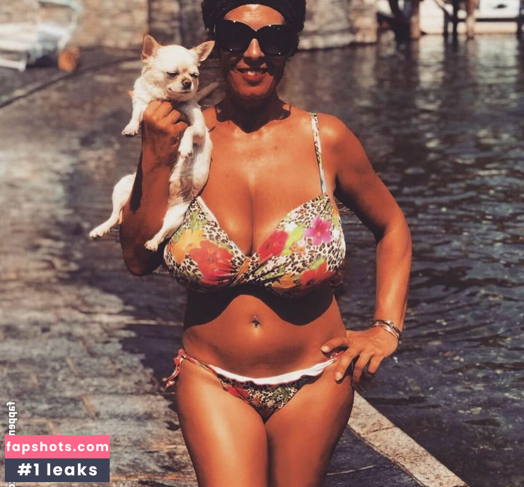 Betty LaRouge gallery photo #10