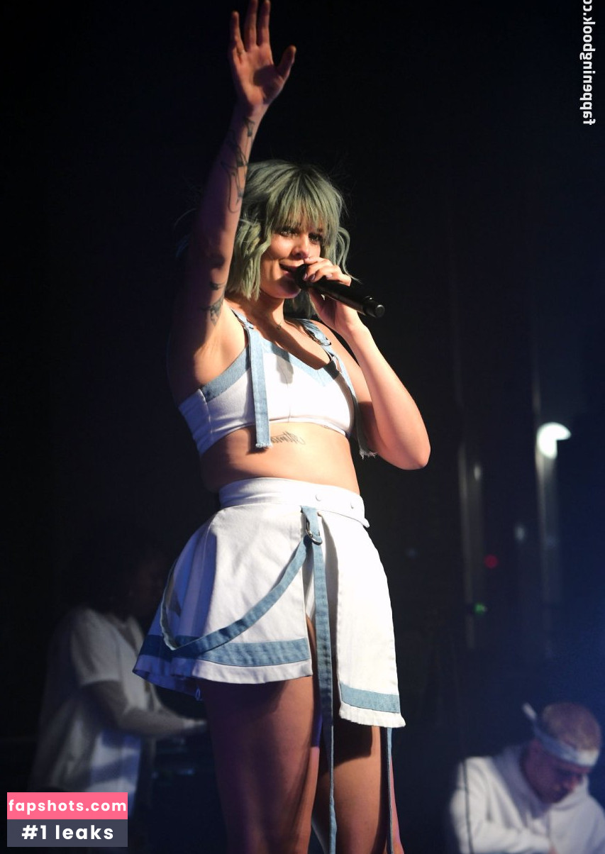 Betty Who Filtración Desnuda OnlyFans Foto #10 - Fapshots