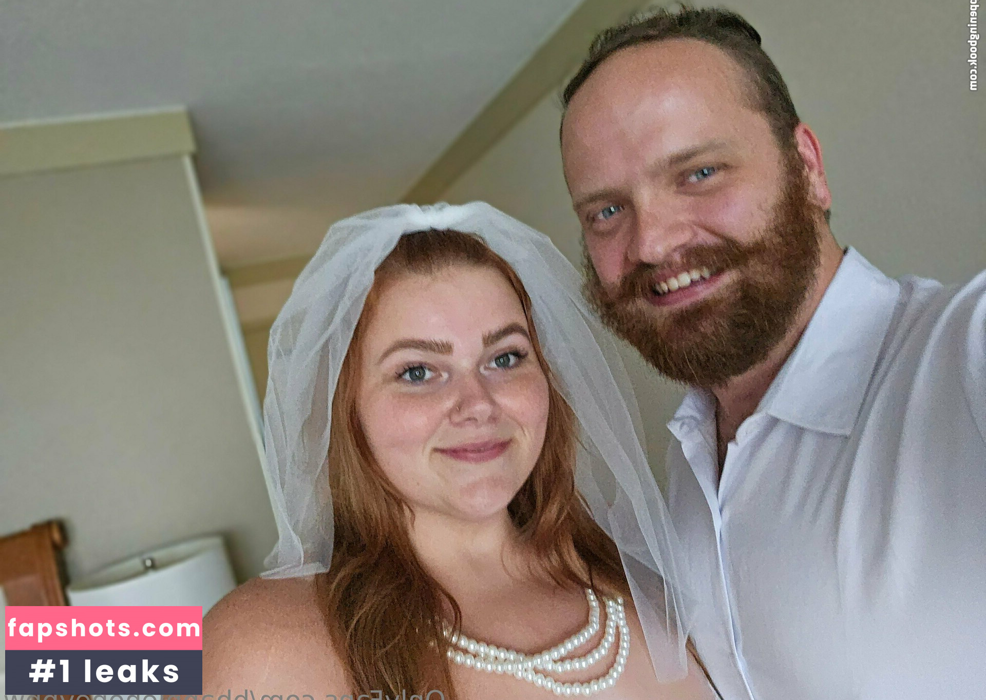 Bettygoesrawr gallery photo #4