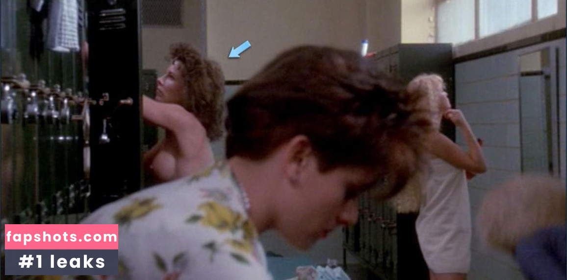 Beverley Hendry nude babe gallery