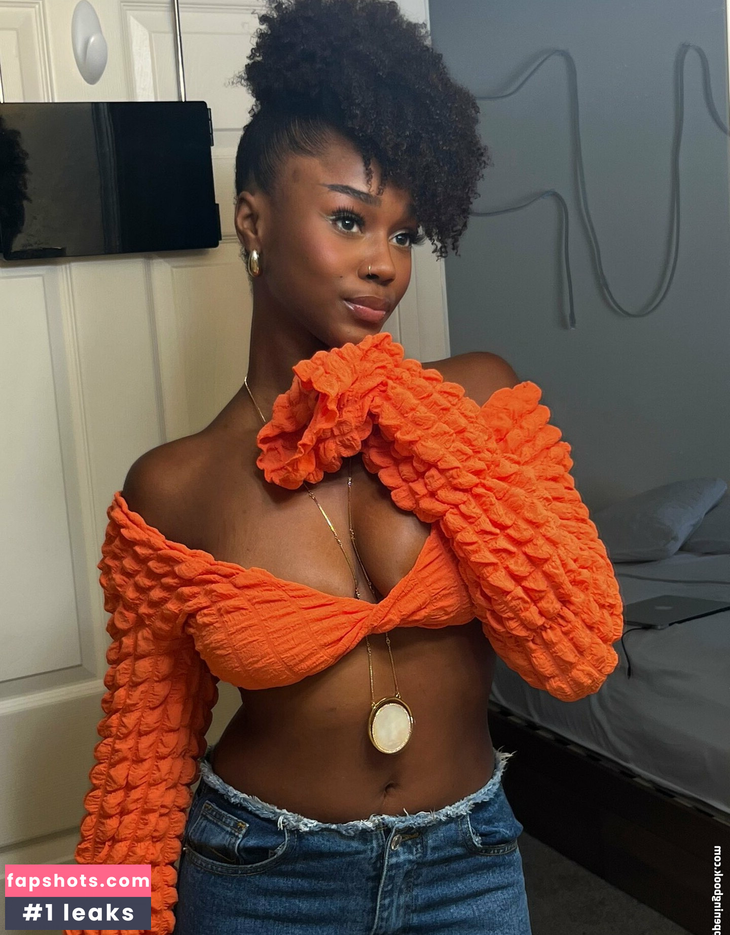 Beverly Pierre gallery photo #11