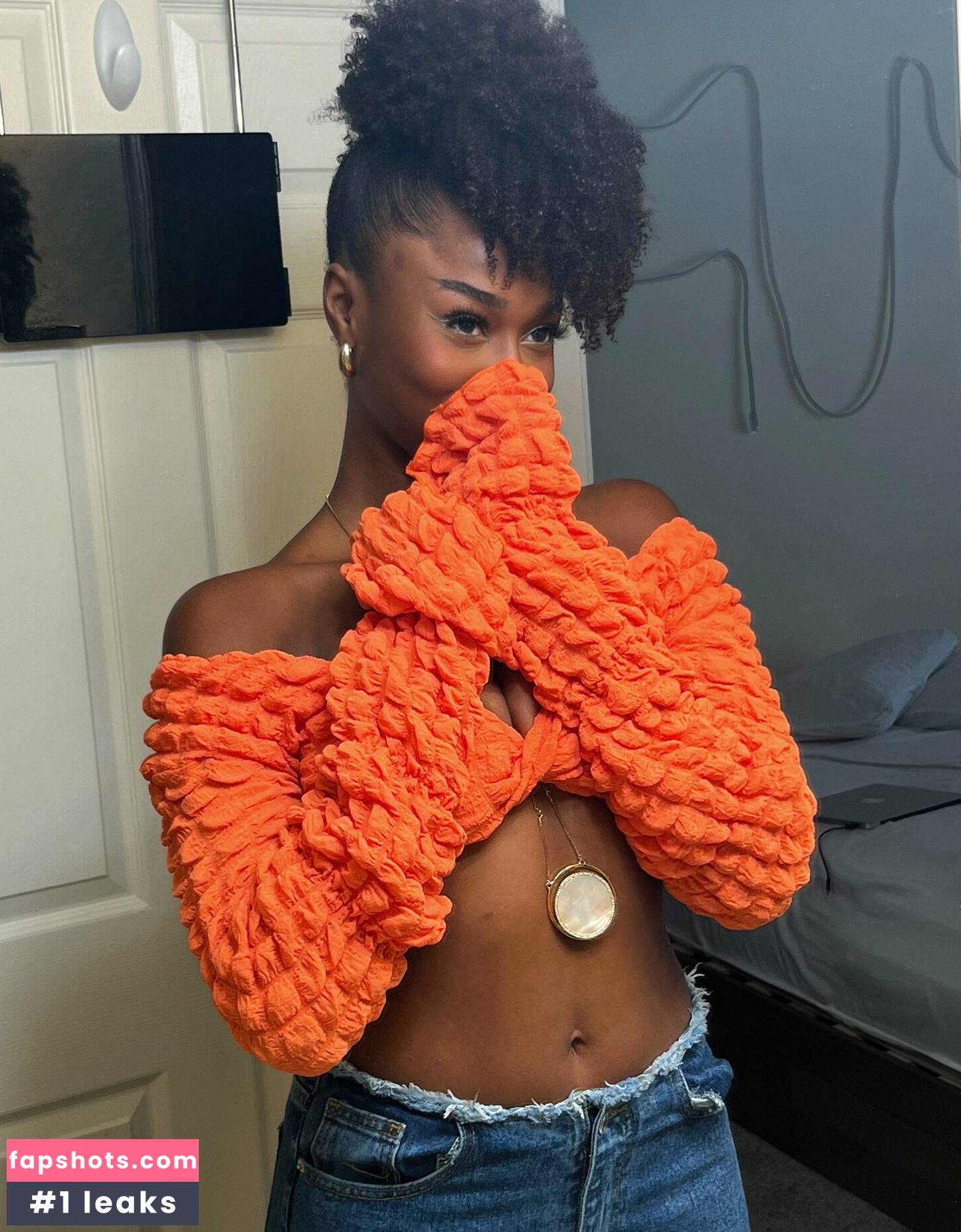 Beverly Pierre gallery photo #13