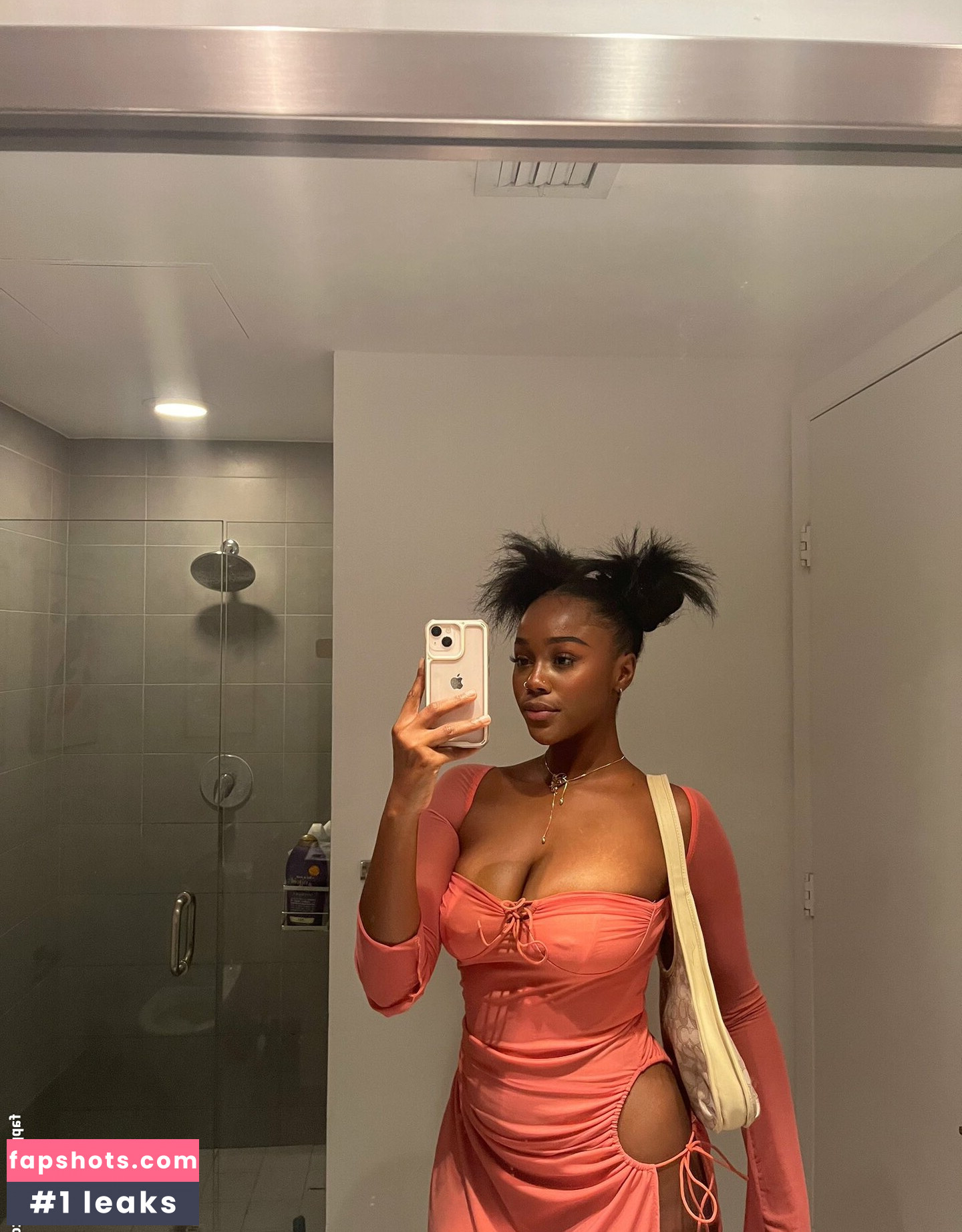 Beverly Pierre gallery photo #17