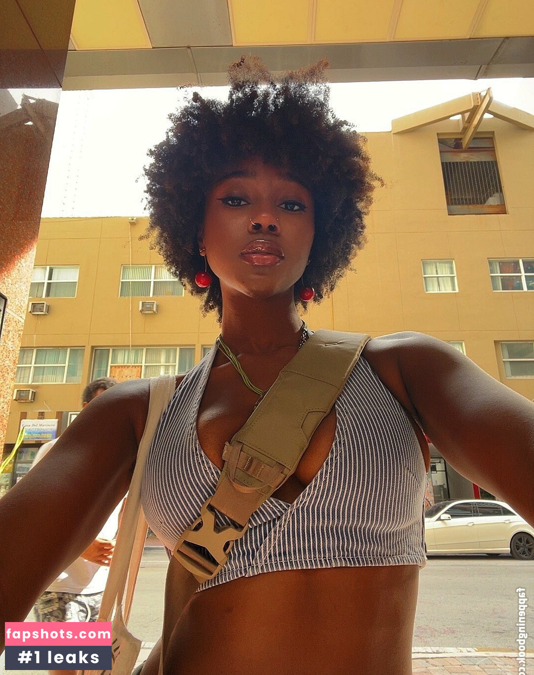 Beverly Pierre gallery photo #10