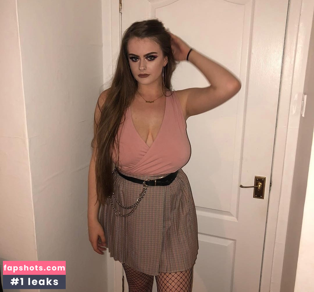 Bex McFadden gallery photo #16