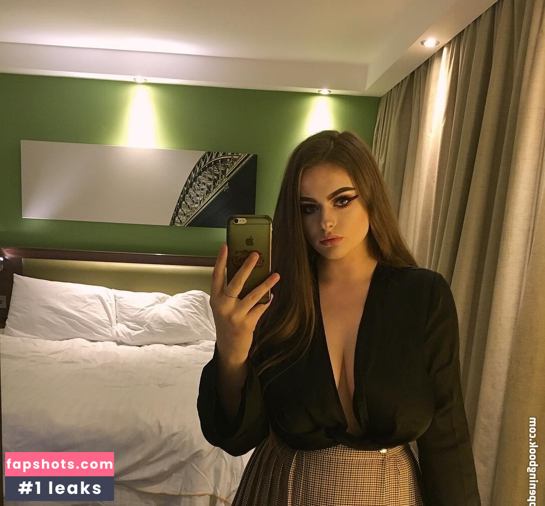 Bex McFadden gallery photo #6