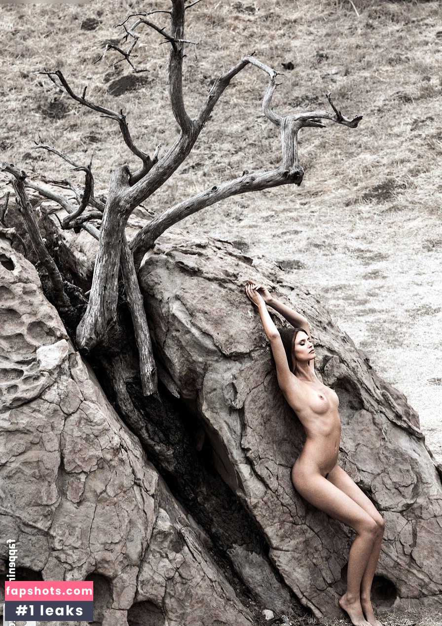 Bianca Balti gallery photo #18