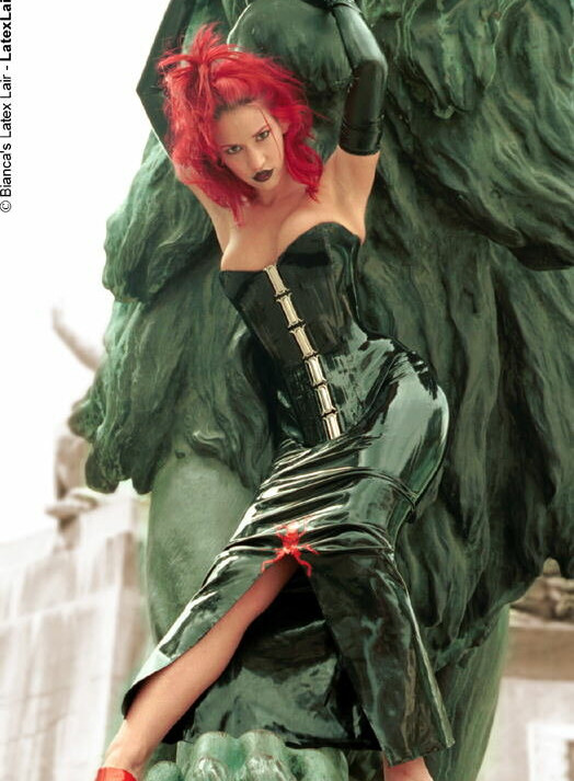 bianca-beauchamp gallery photo #1700