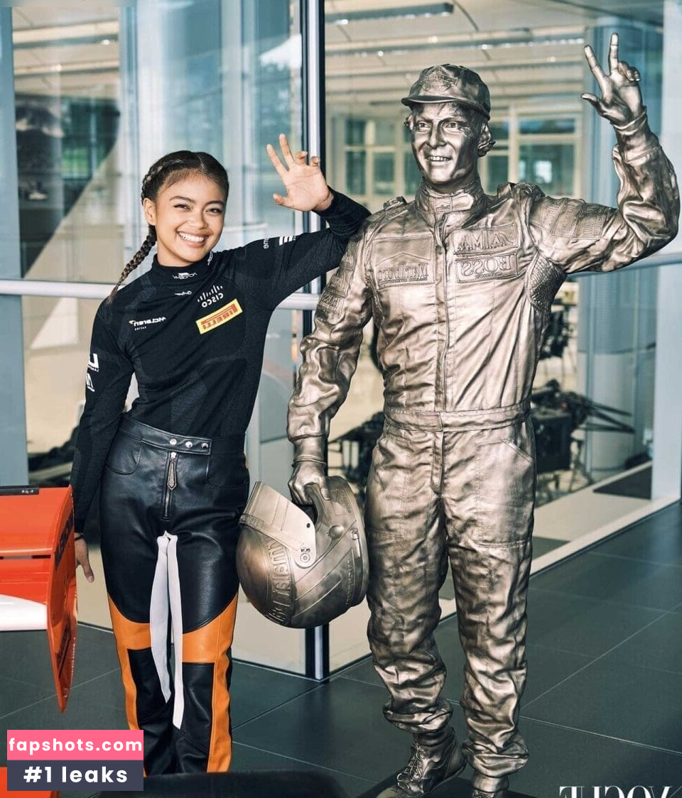 Bianca Bustamante nude babe gallery