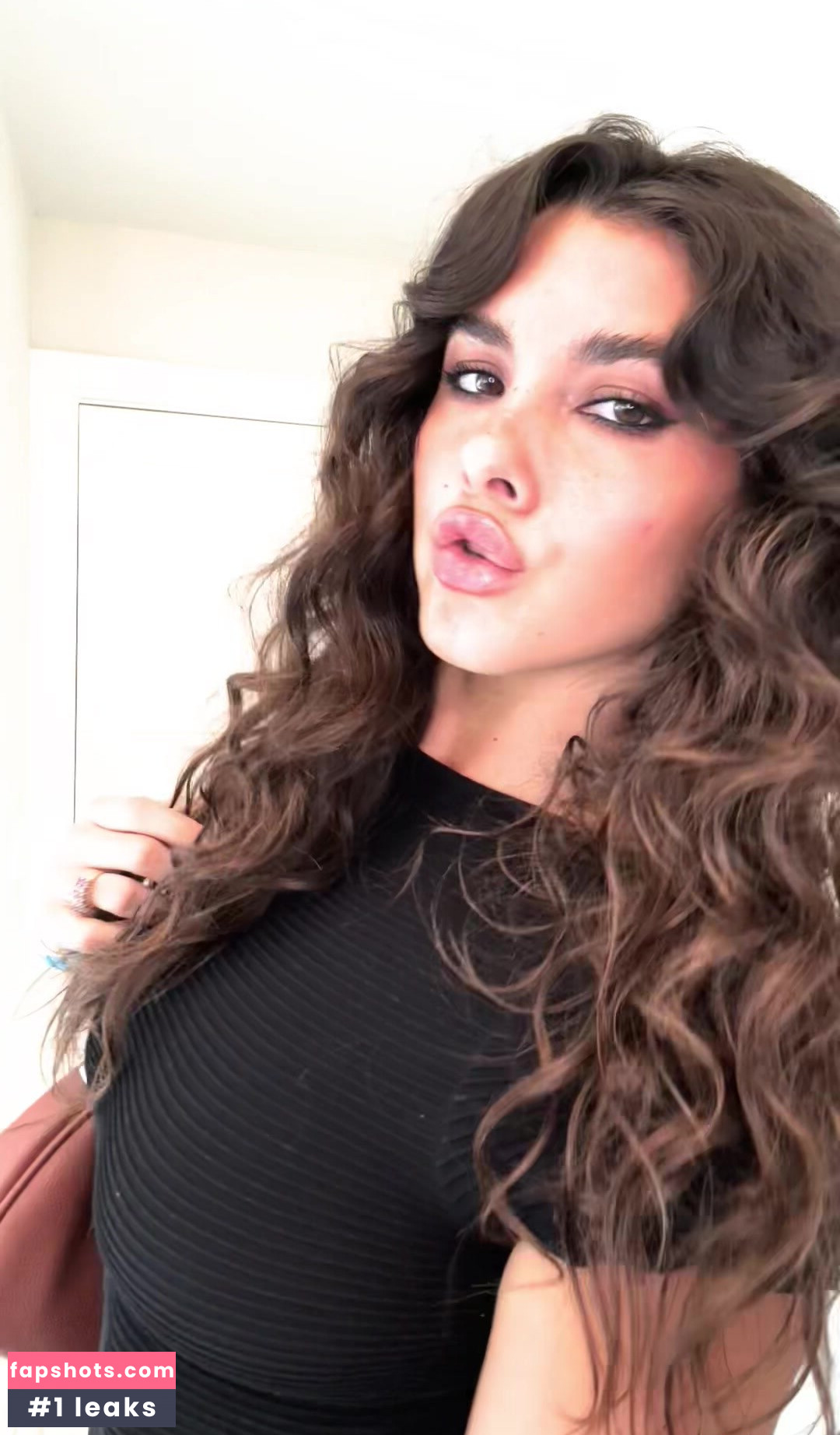 Bianca Cantando gallery photo #11