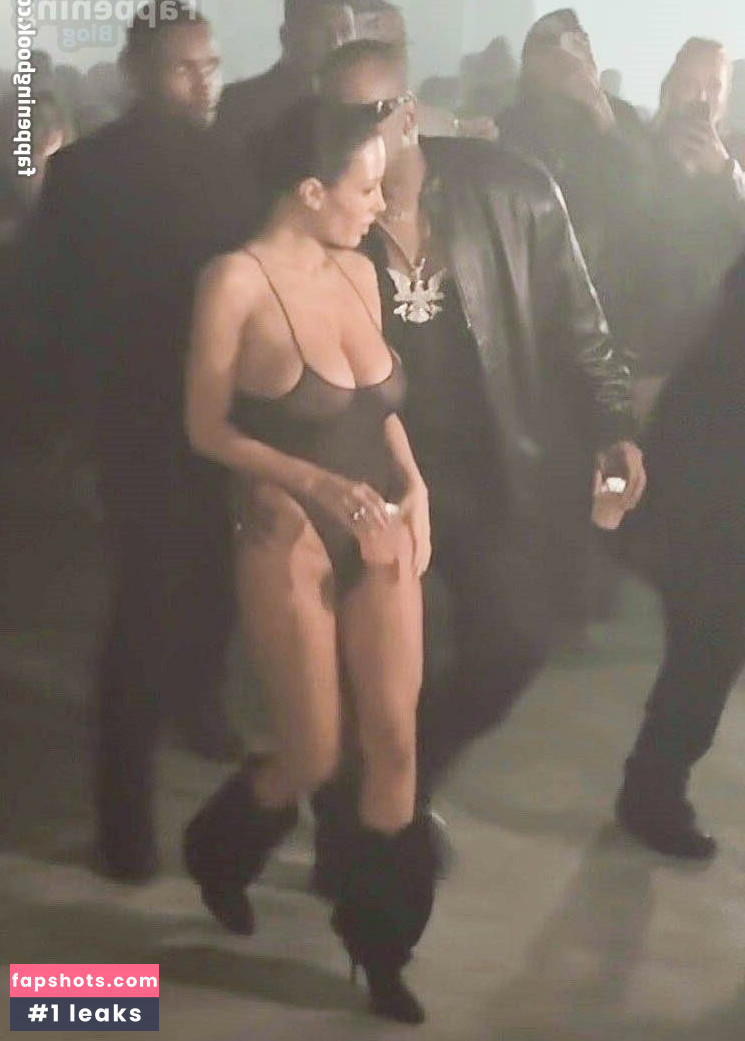 Bianca Censori gallery photo #148