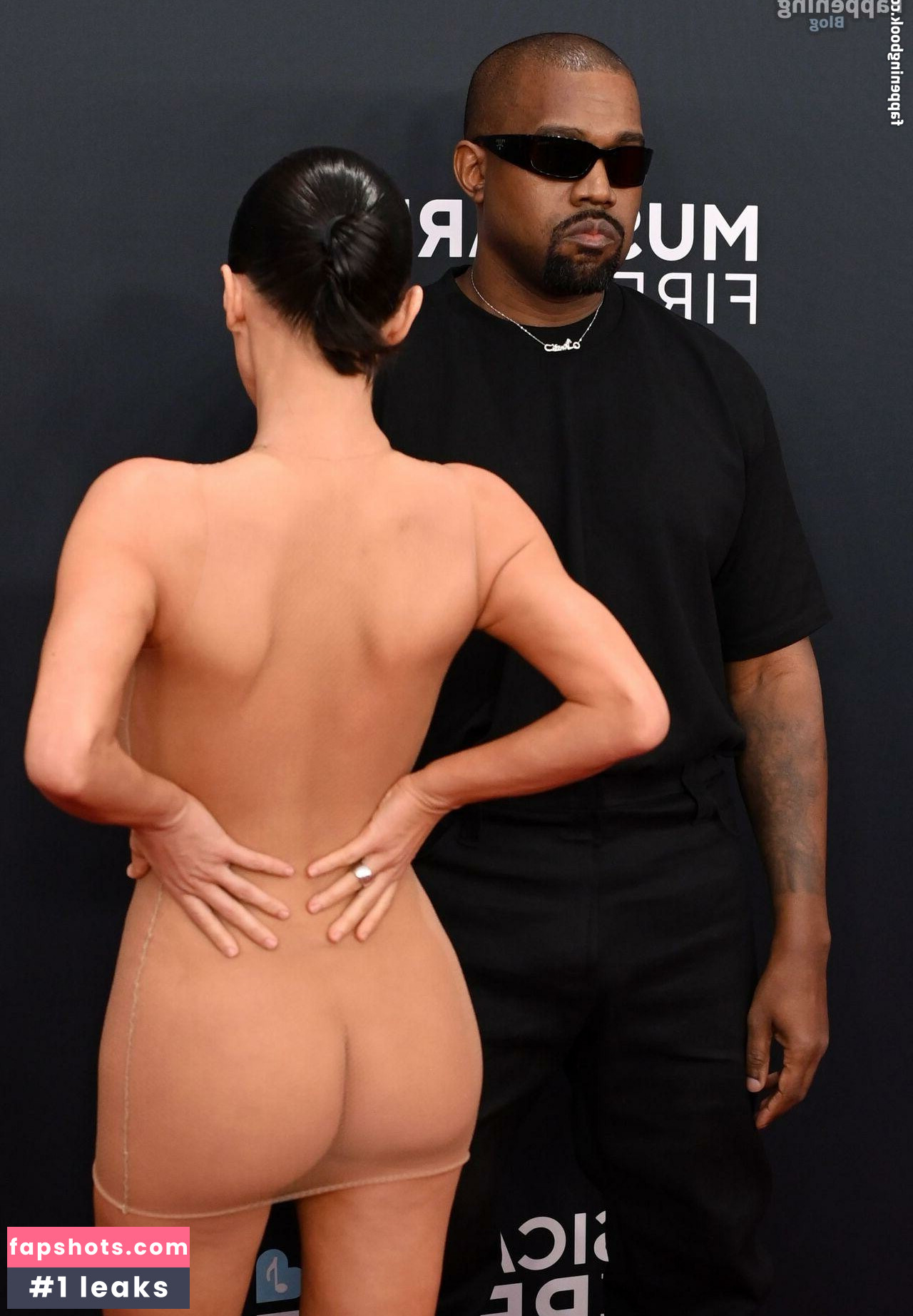 Bianca Censori gallery photo #153