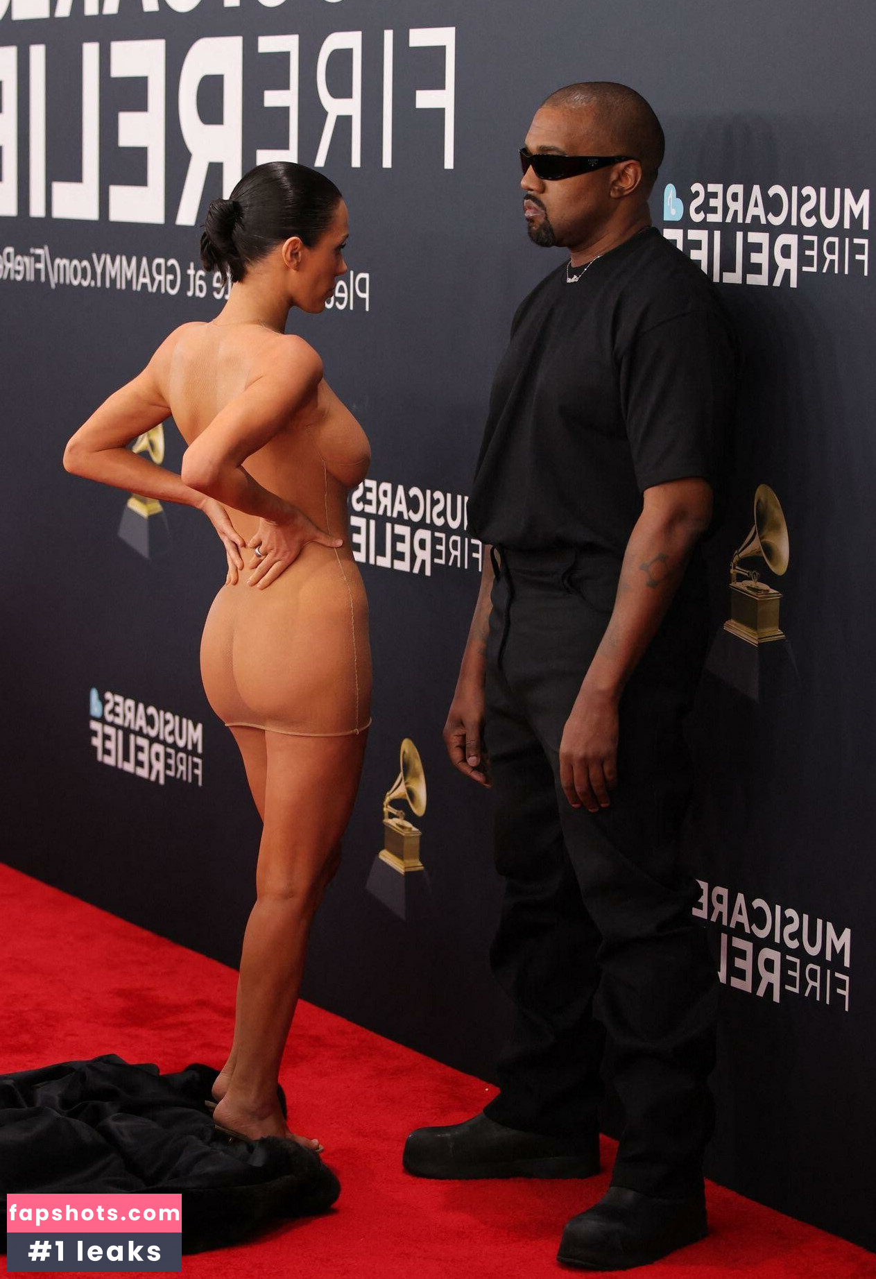 Bianca Censori gallery photo #185