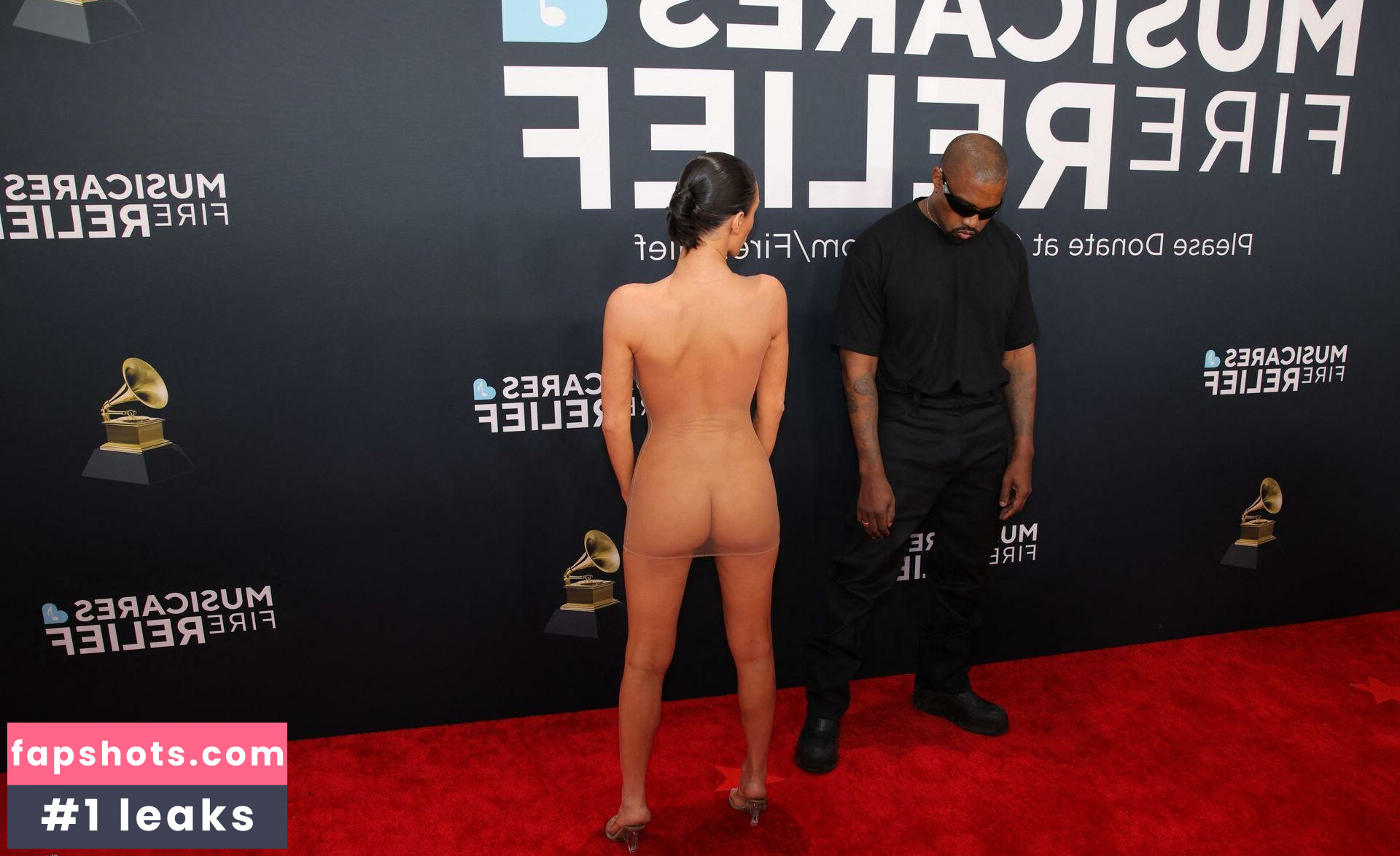 Bianca Censori gallery photo #186