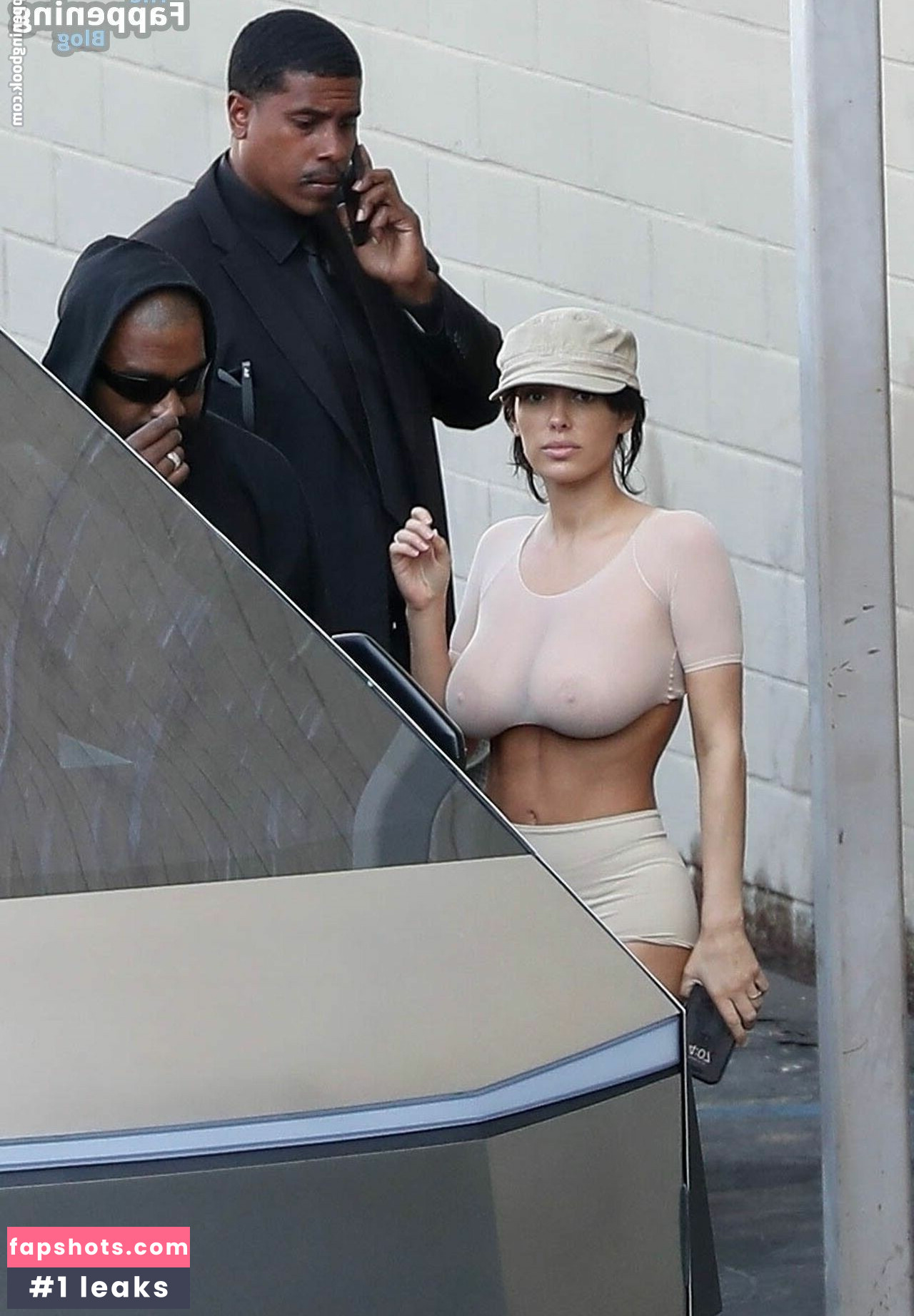 Bianca Censori gallery photo #338