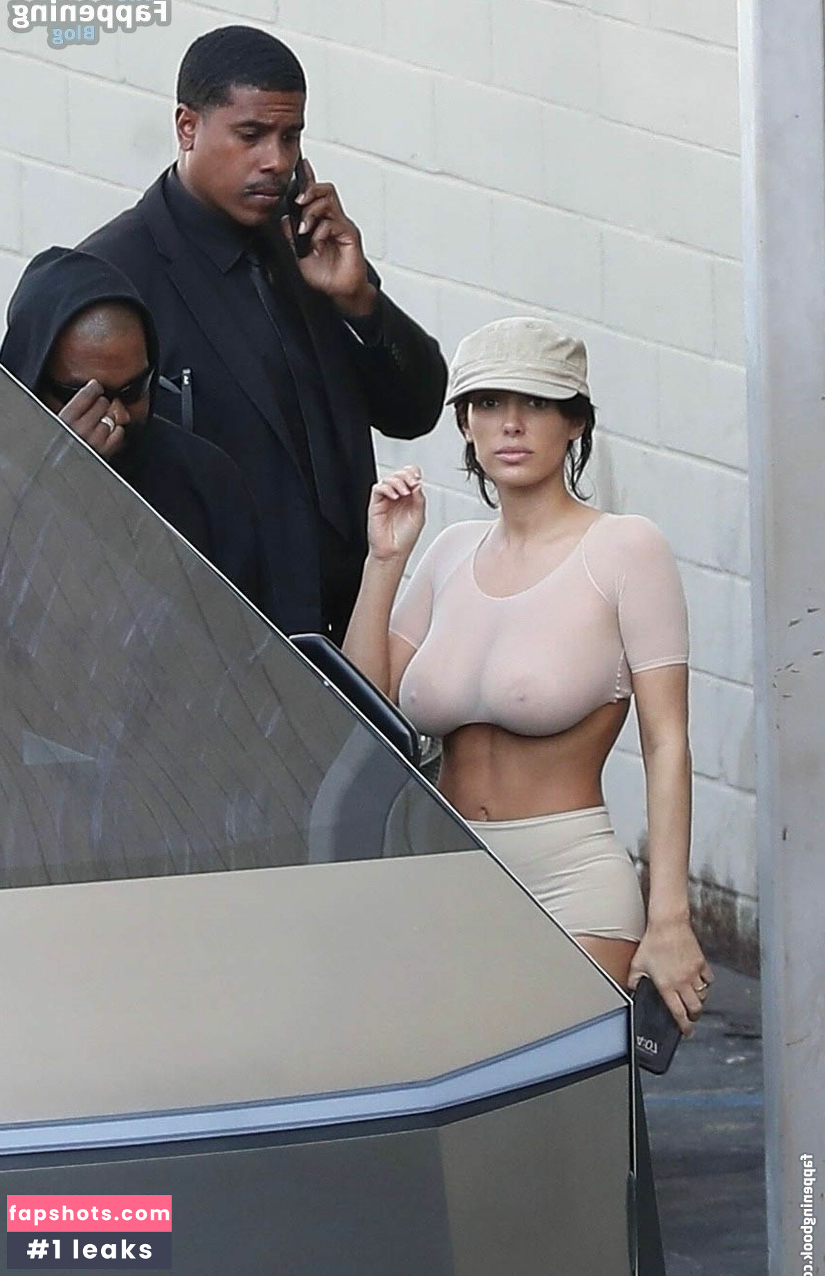 Bianca Censori gallery photo #339