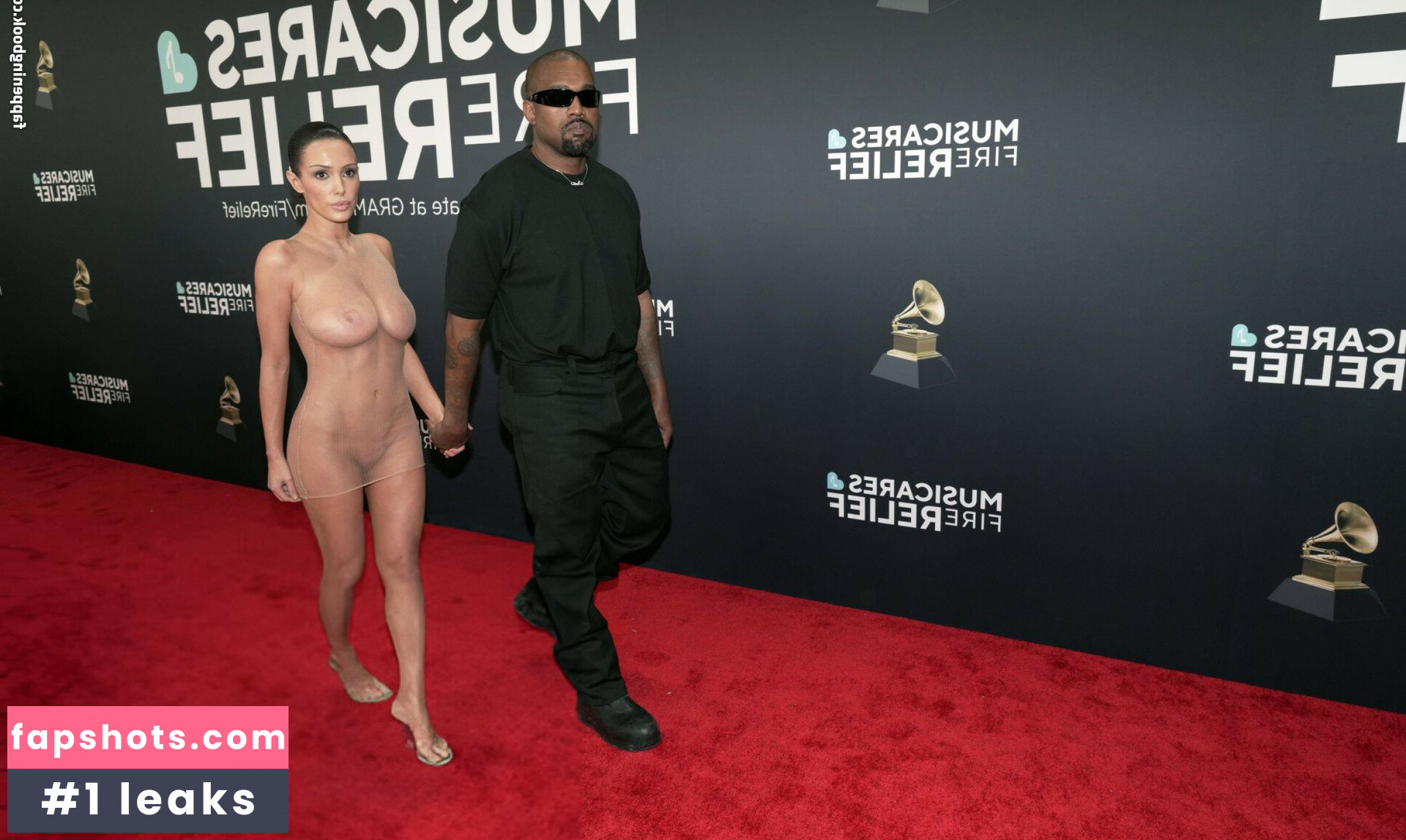 Bianca Censori gallery photo #37