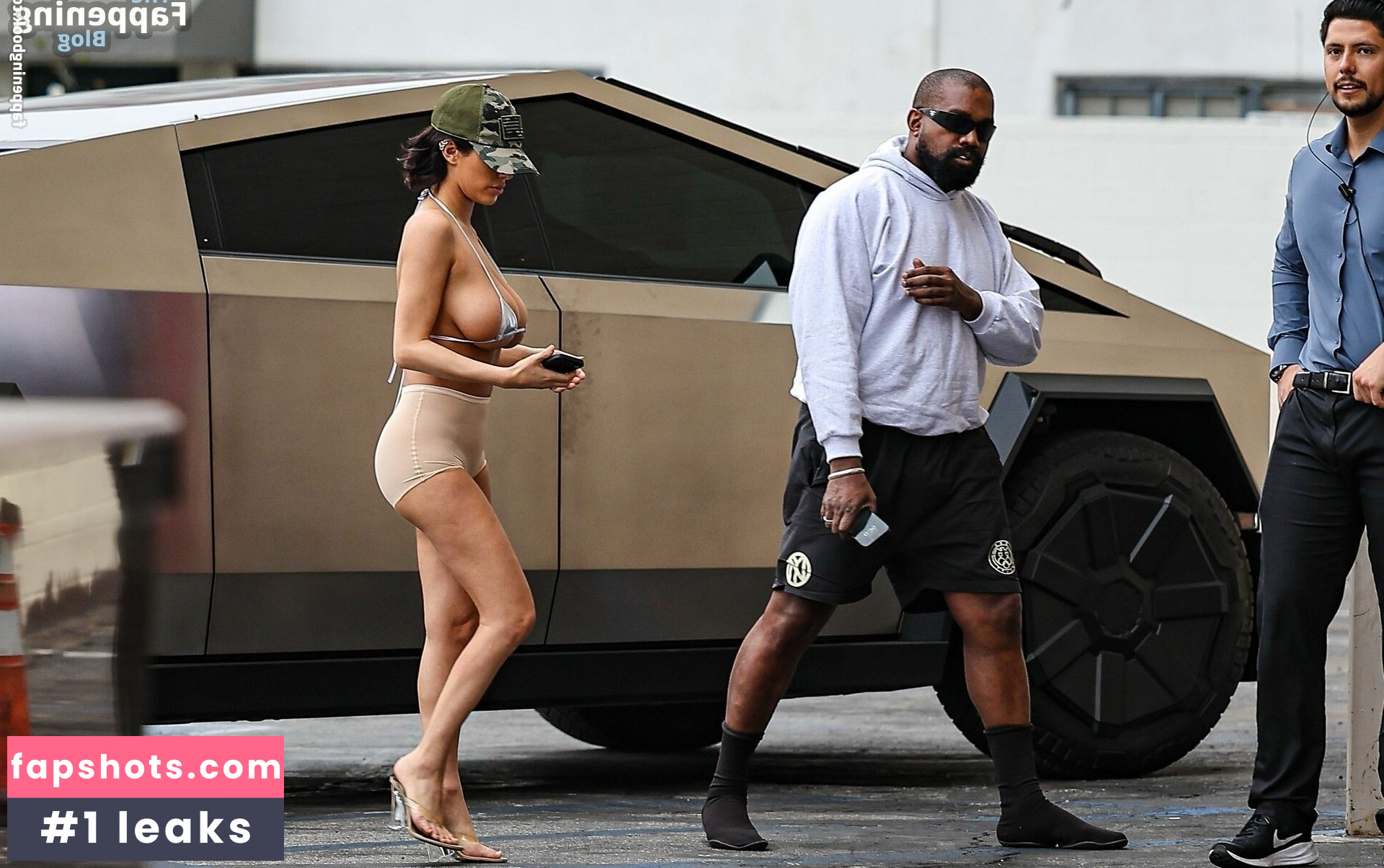 Bianca Censori gallery photo #385