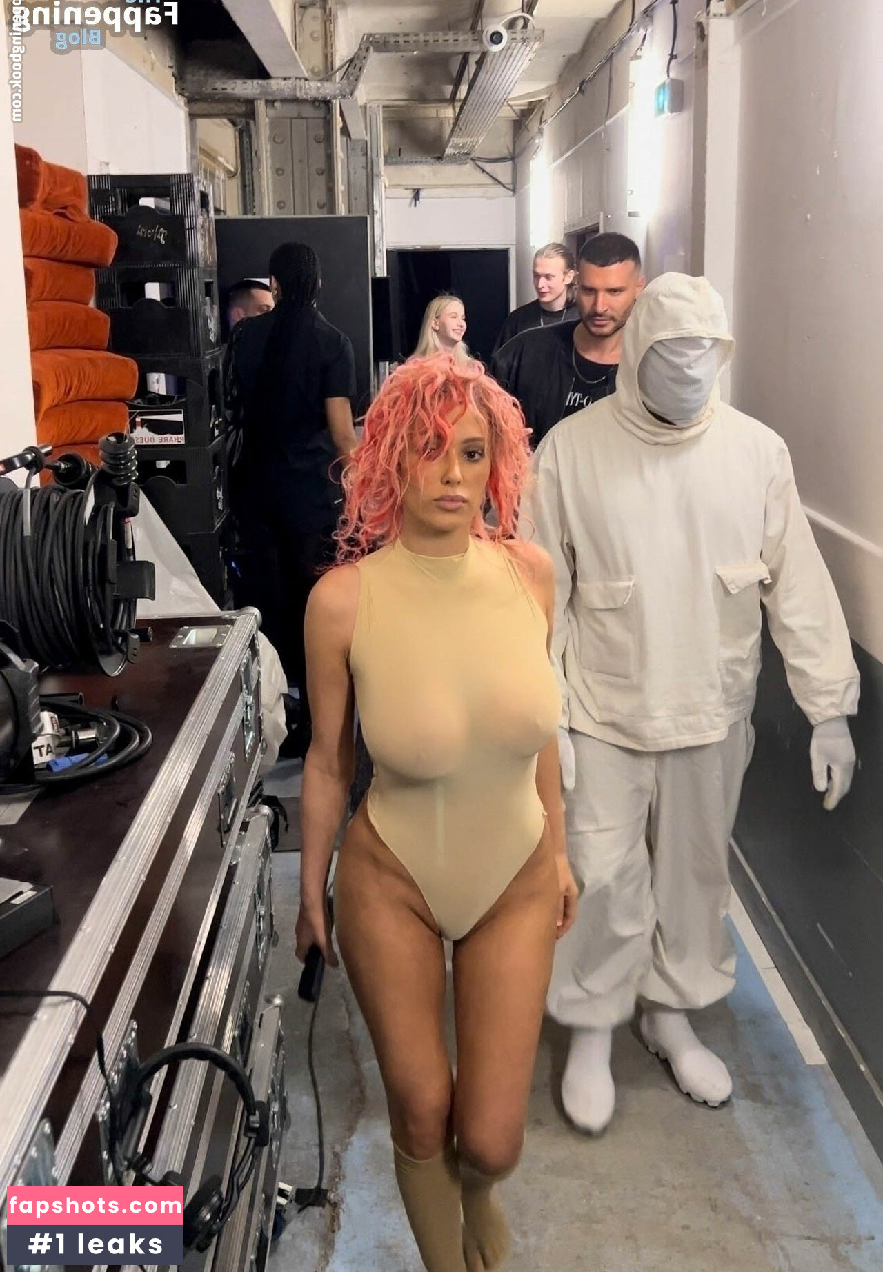 Bianca Censori gallery photo #420