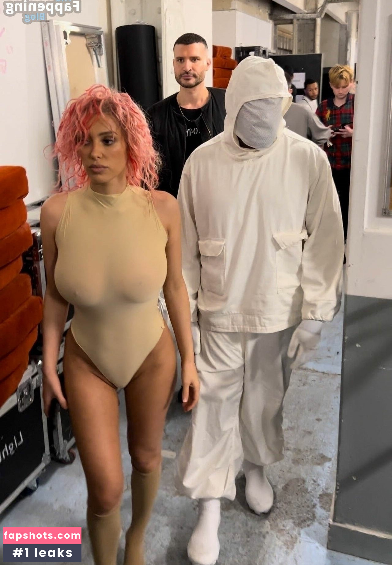 Bianca Censori gallery photo #422