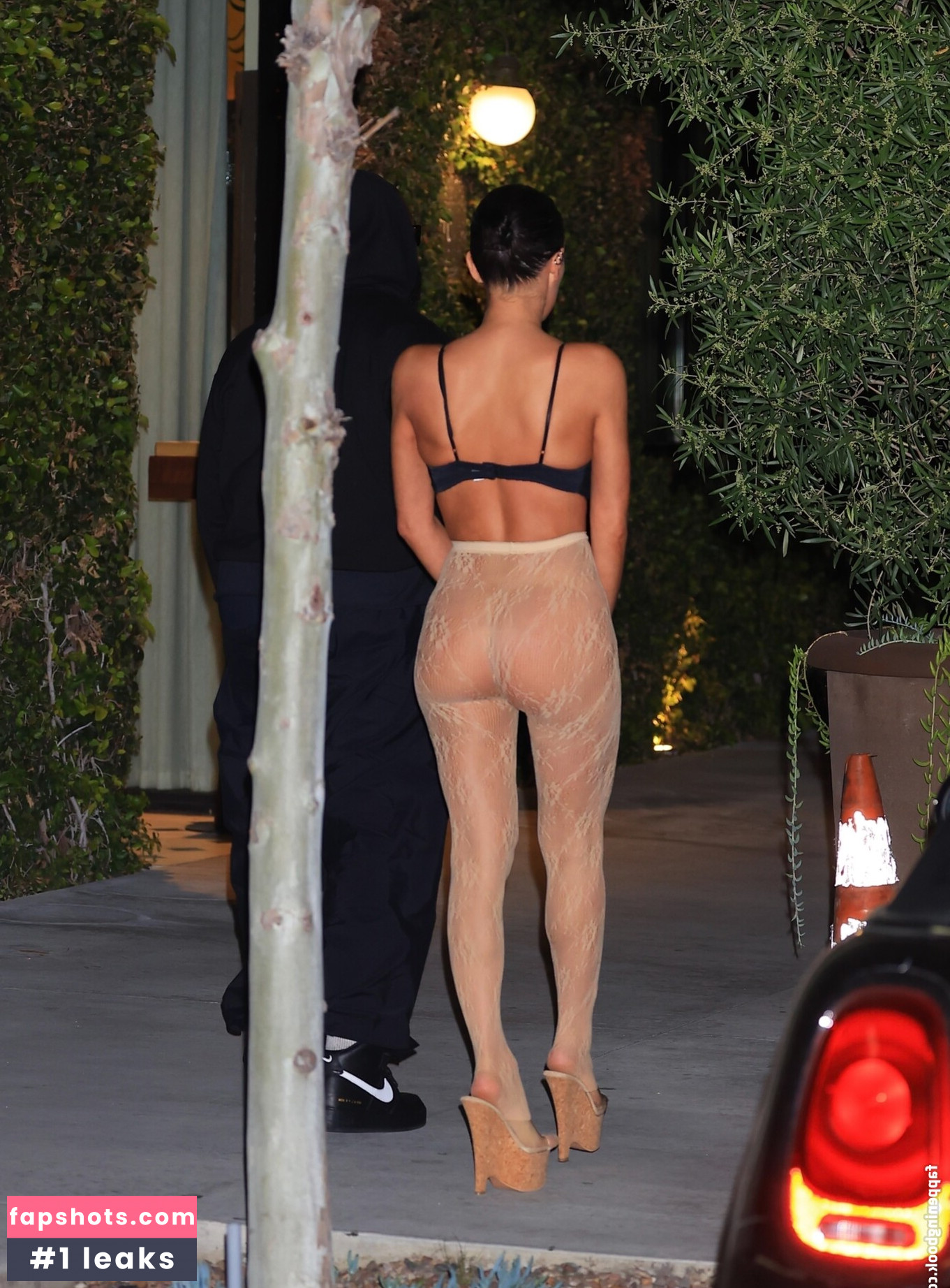 Bianca Censori gallery photo #454