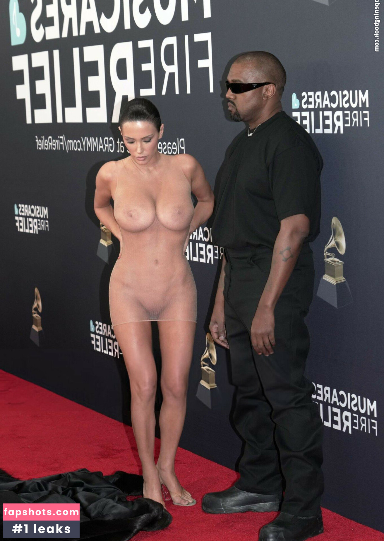 Bianca Censori gallery photo #48