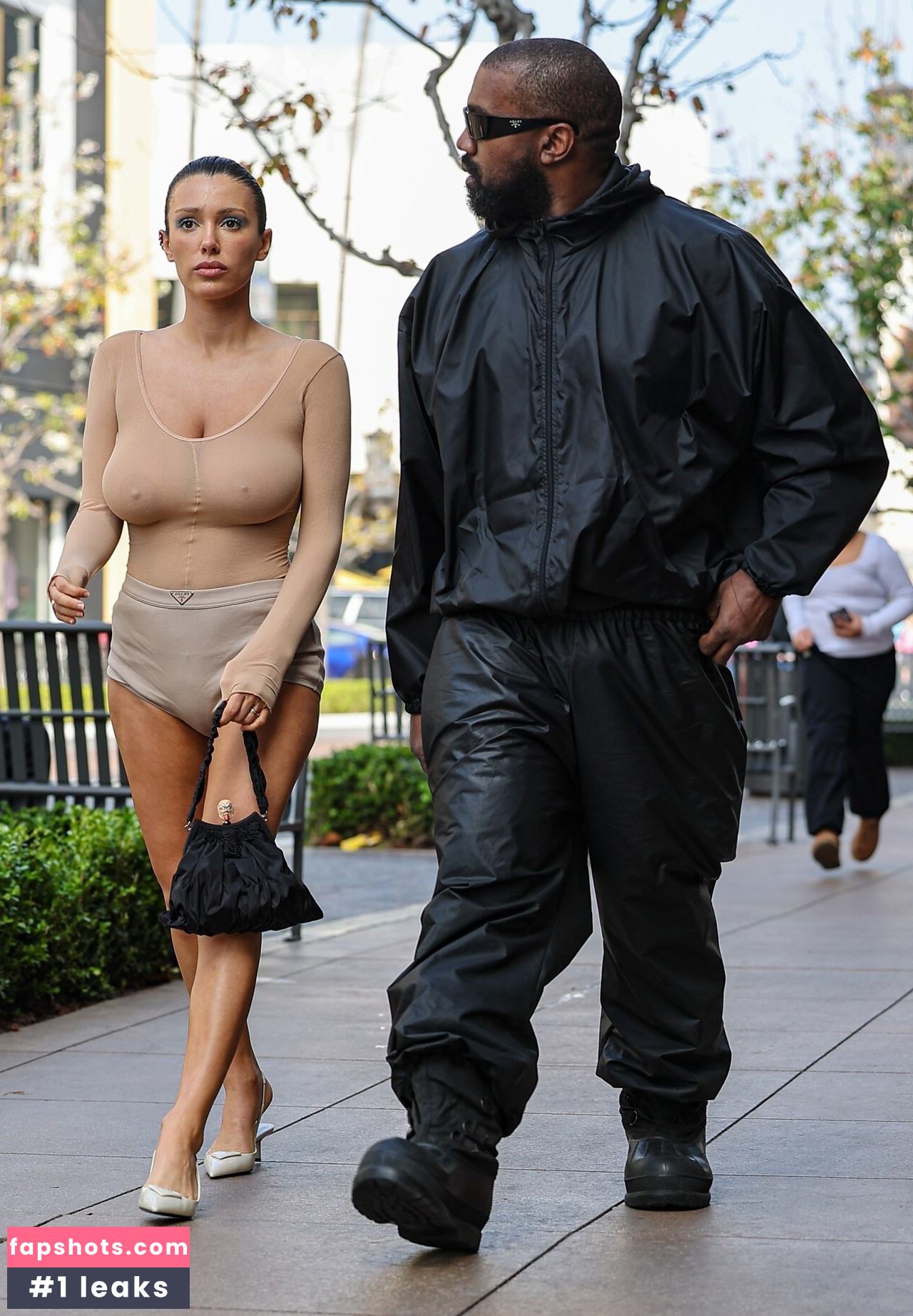 Bianca Censori gallery photo #481