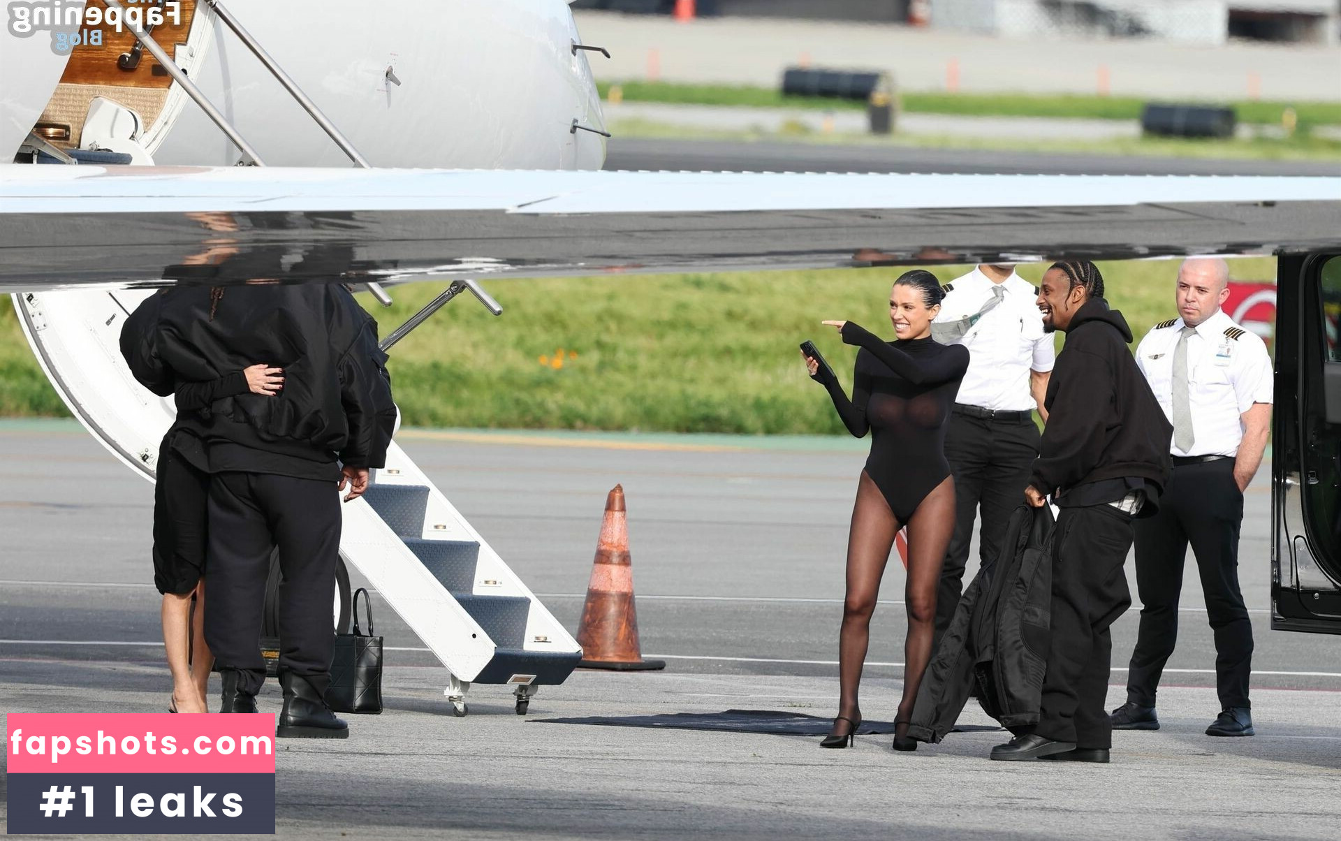 Bianca Censori gallery photo #489