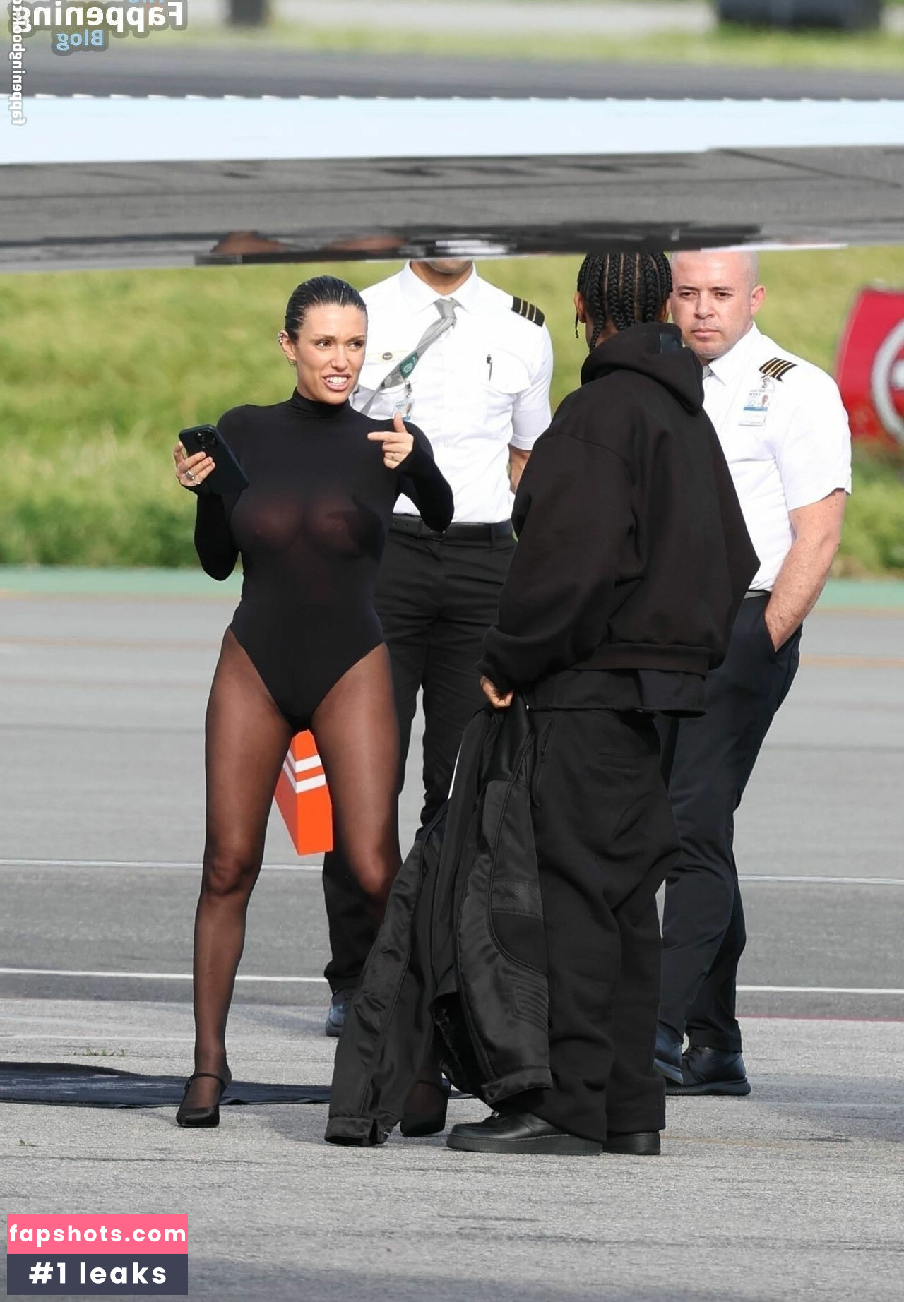 Bianca Censori gallery photo #494