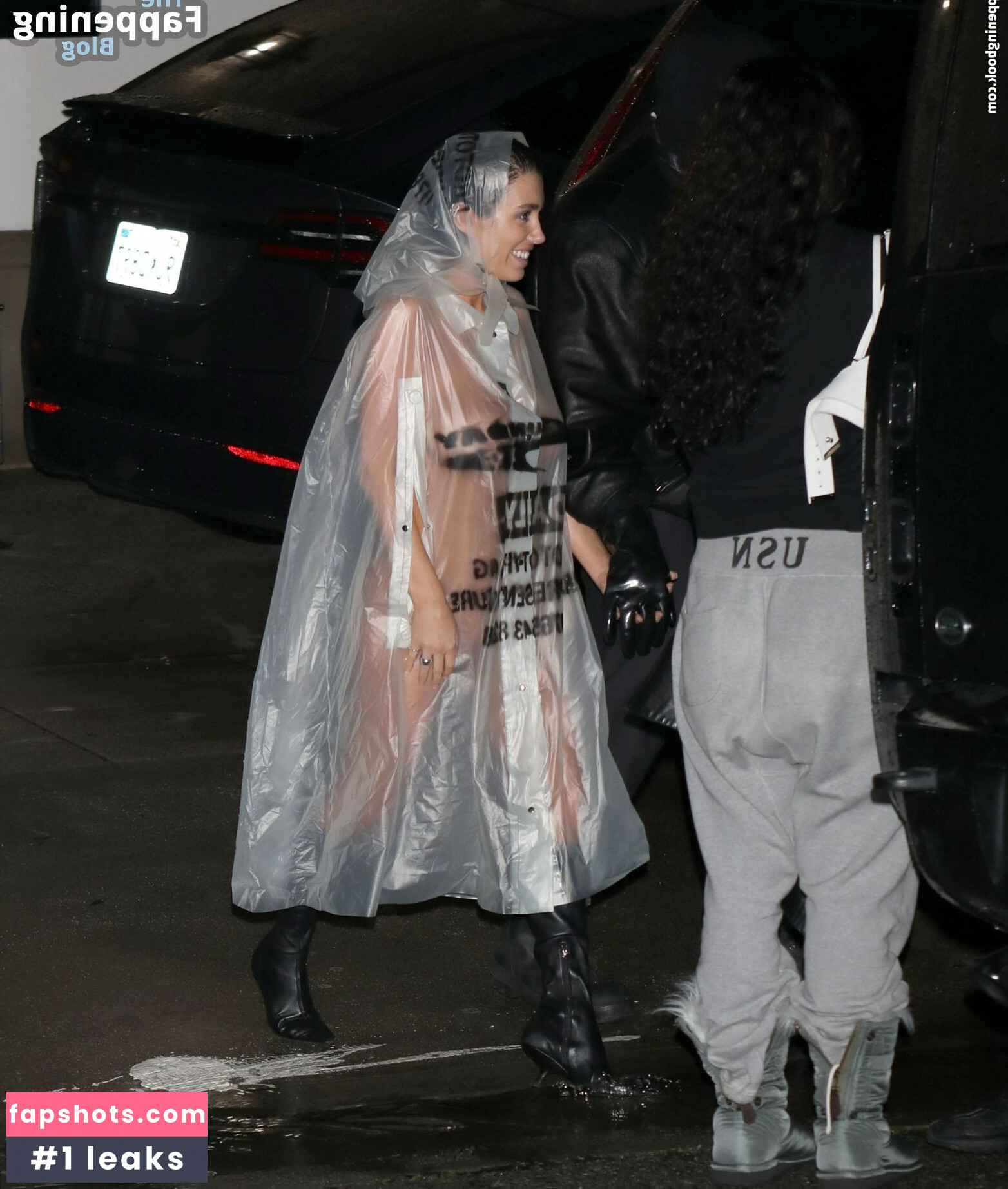 Bianca Censori gallery photo #588