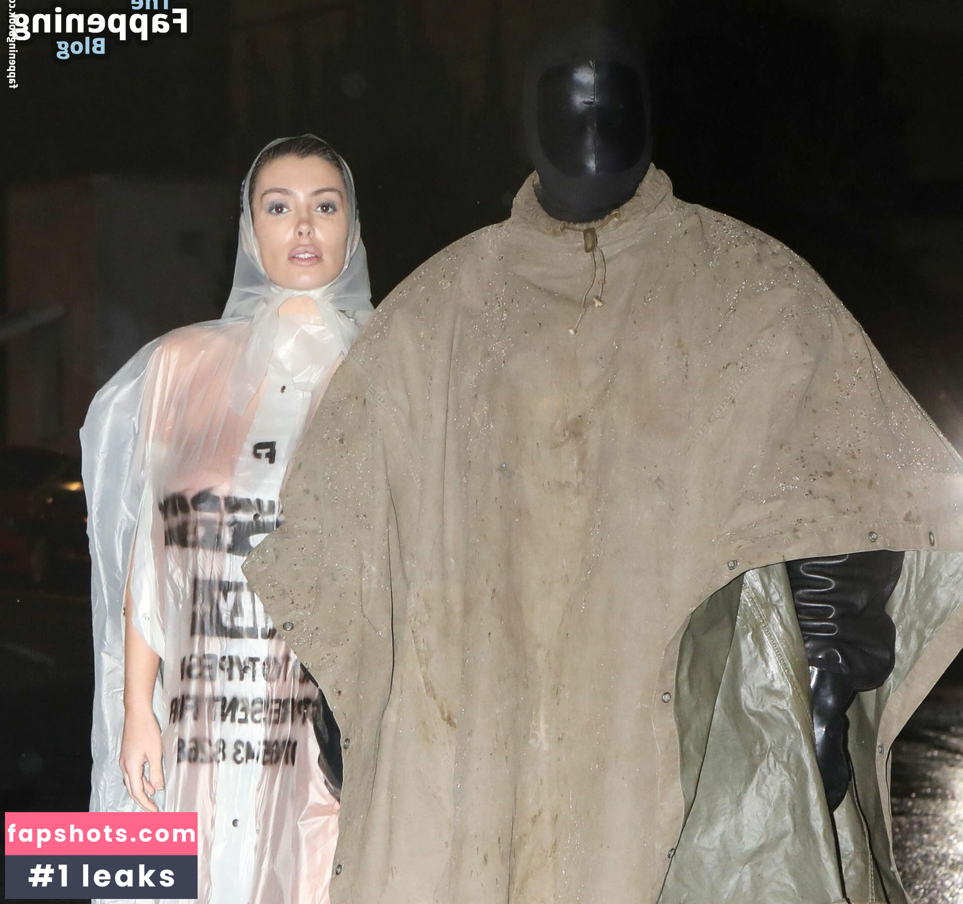 Bianca Censori gallery photo #597