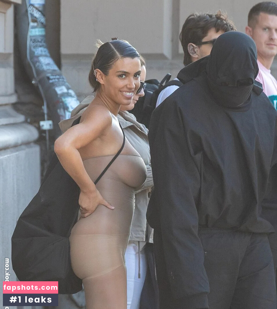 Bianca Censori gallery photo #617