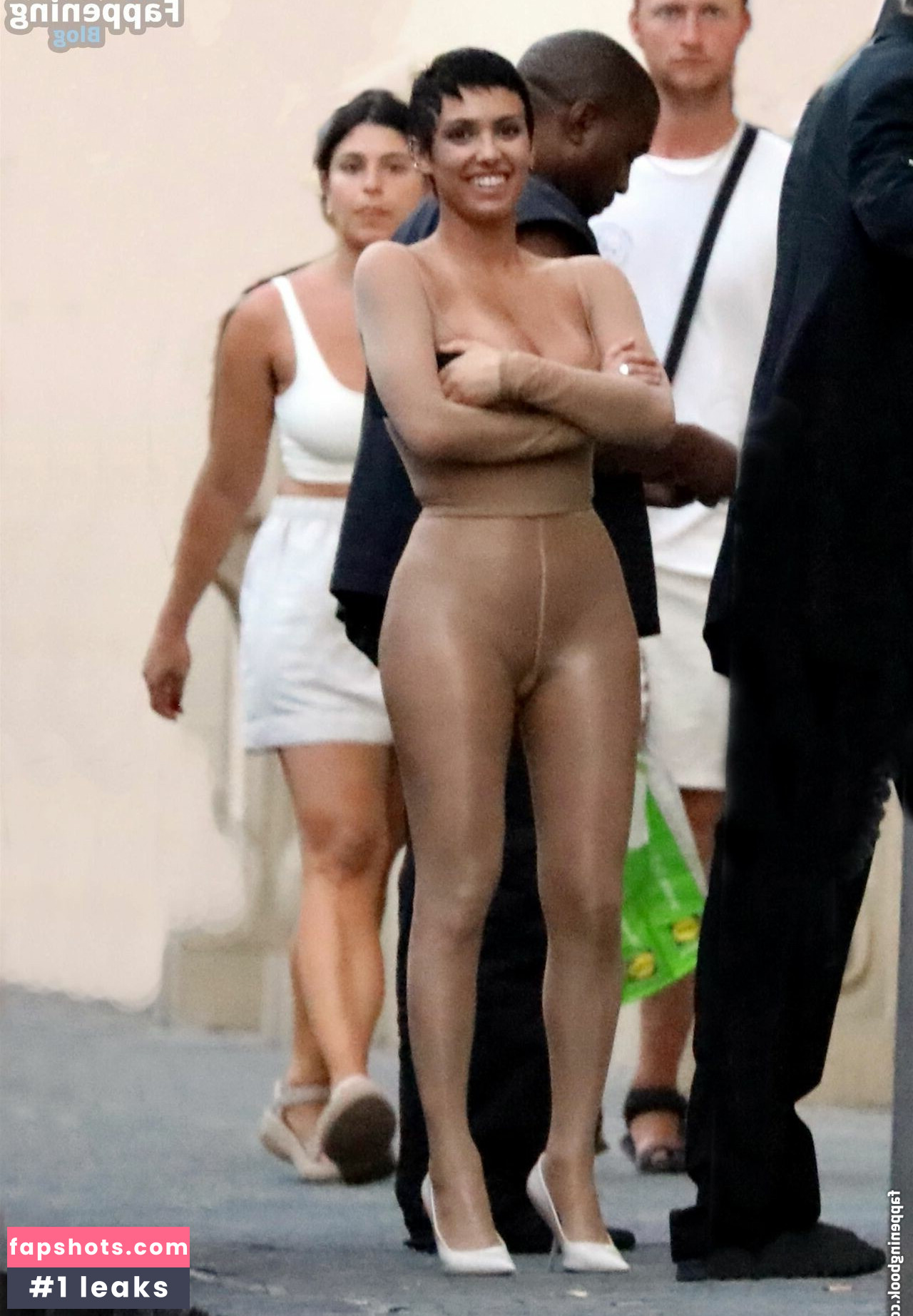 Bianca Censori gallery photo #634