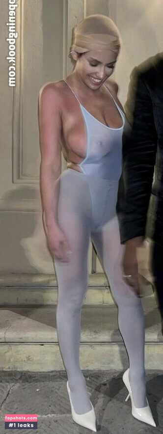 Bianca Censori gallery photo #645