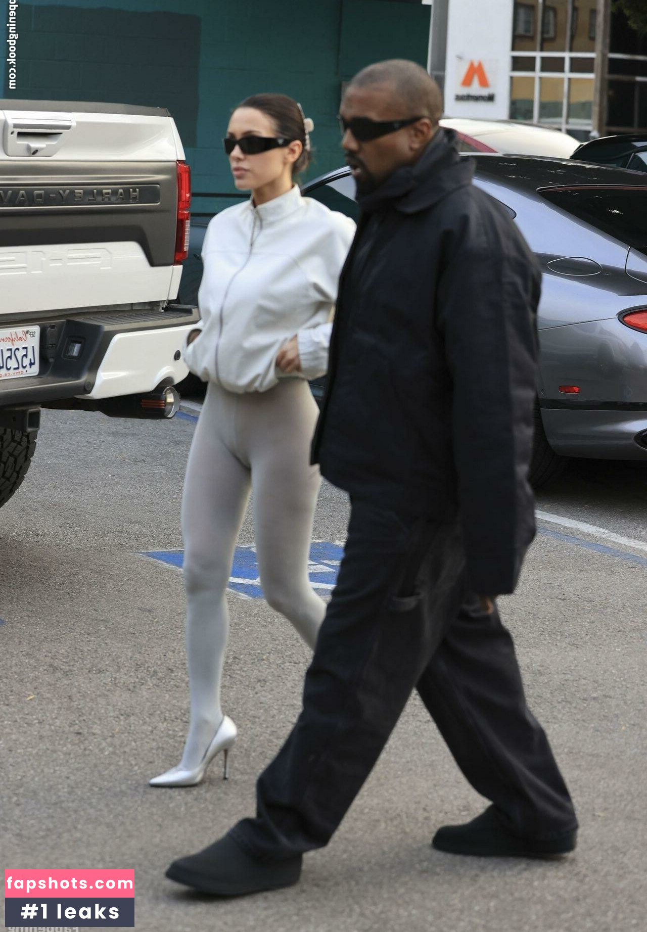 Bianca Censori gallery photo #95